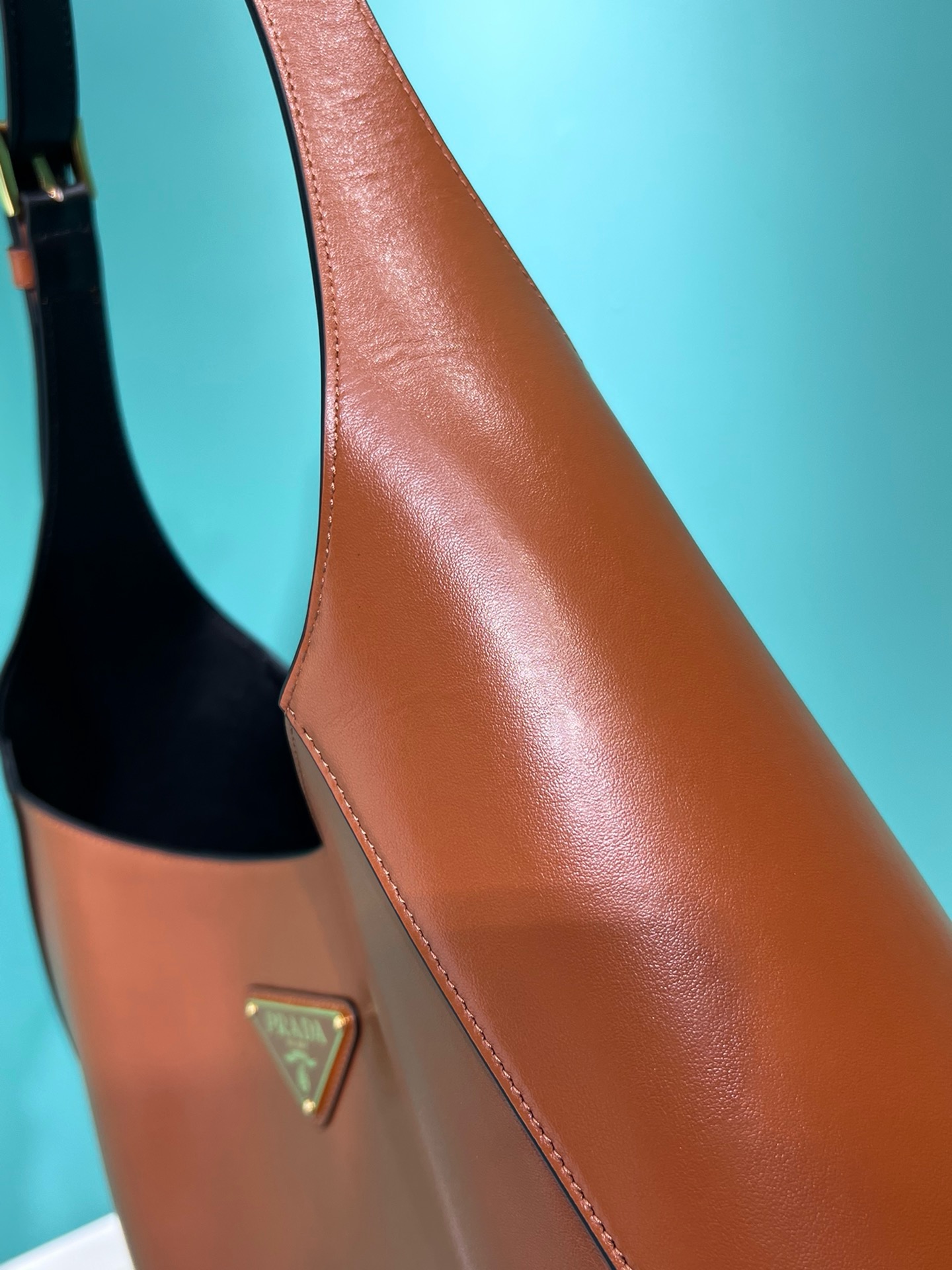 Bagsaaa Pra*a Large Shoulder Bag Brown Leather - 40x30x9 cm