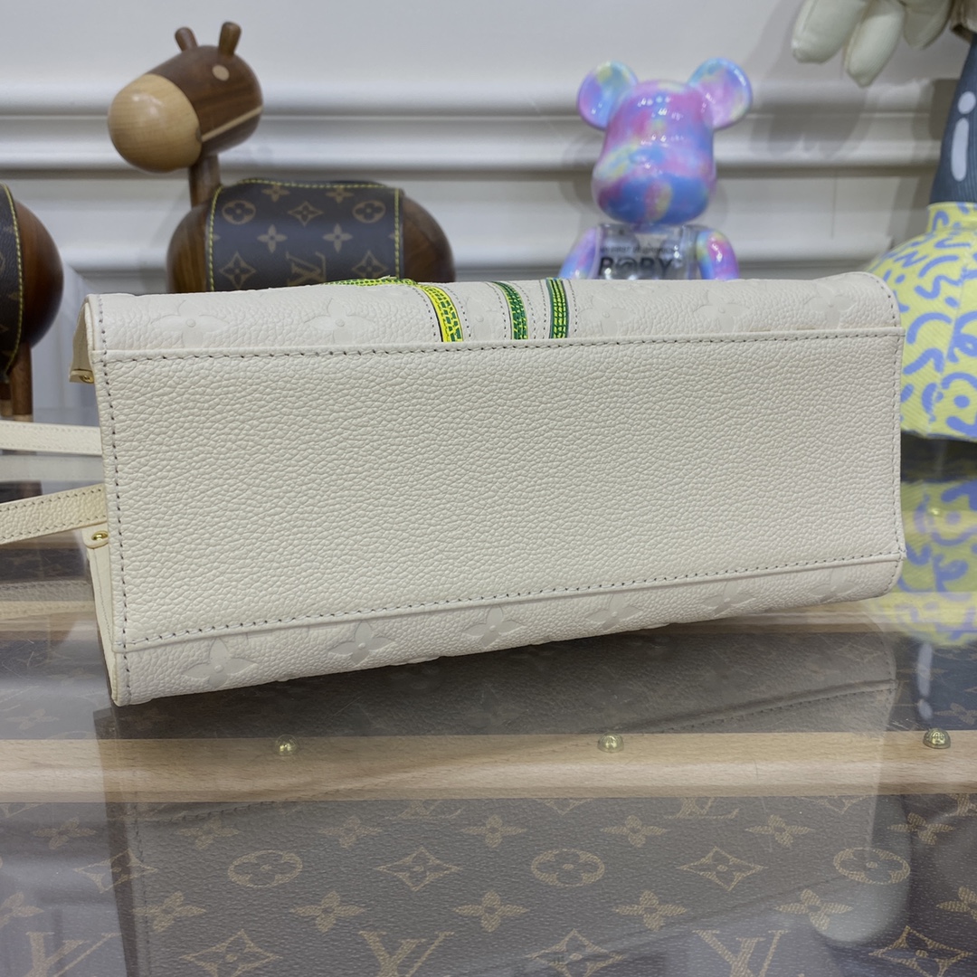 Bagsaaa LV x YK OnTheGo PM M21732 White - 25 x 19 x 11.5 cm