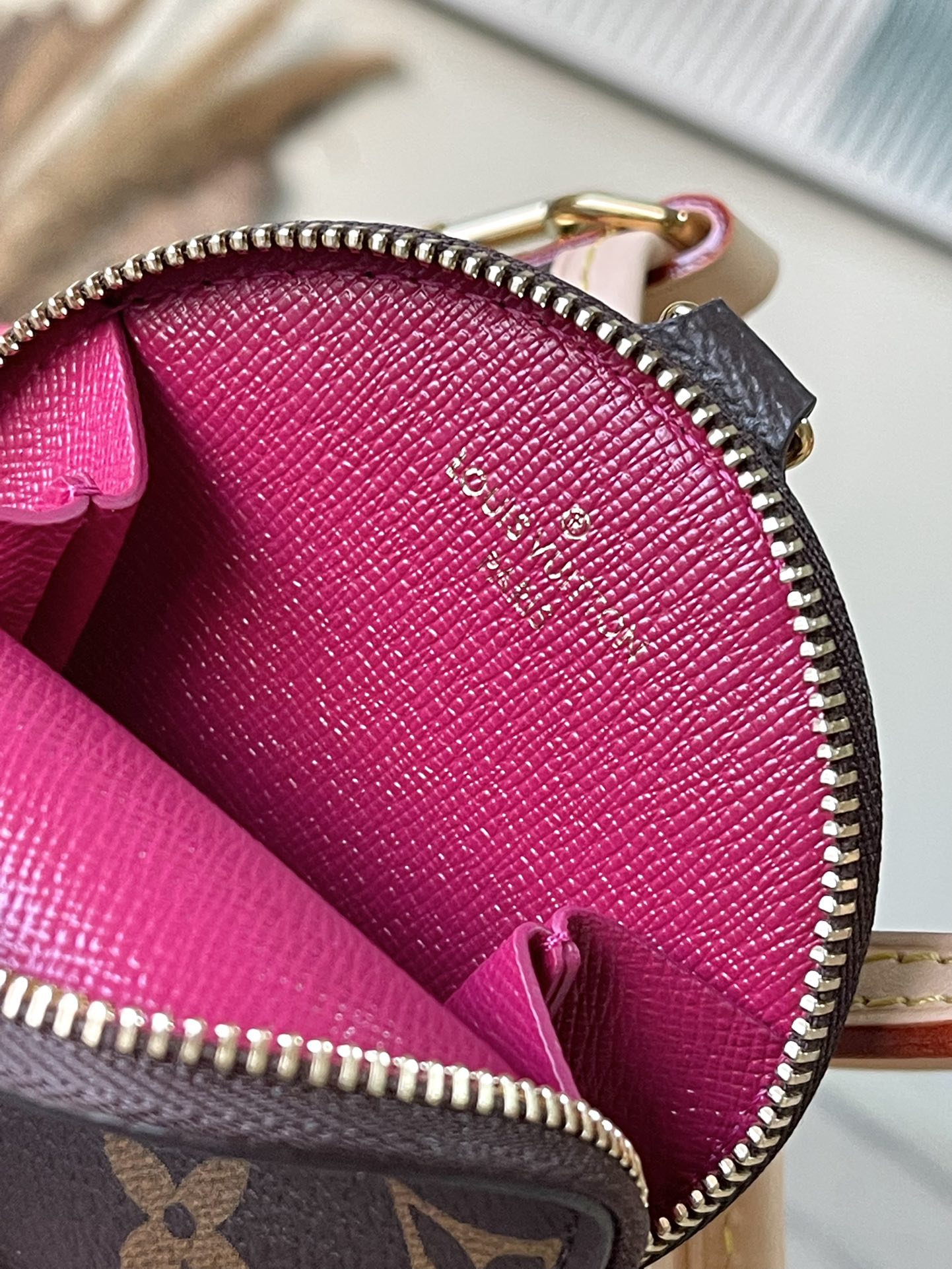 Bagsaaa L0vis Vvtt0n M46786 Neverfull BB Peony Pink Monogram - 24 x 14 x 9 cm
