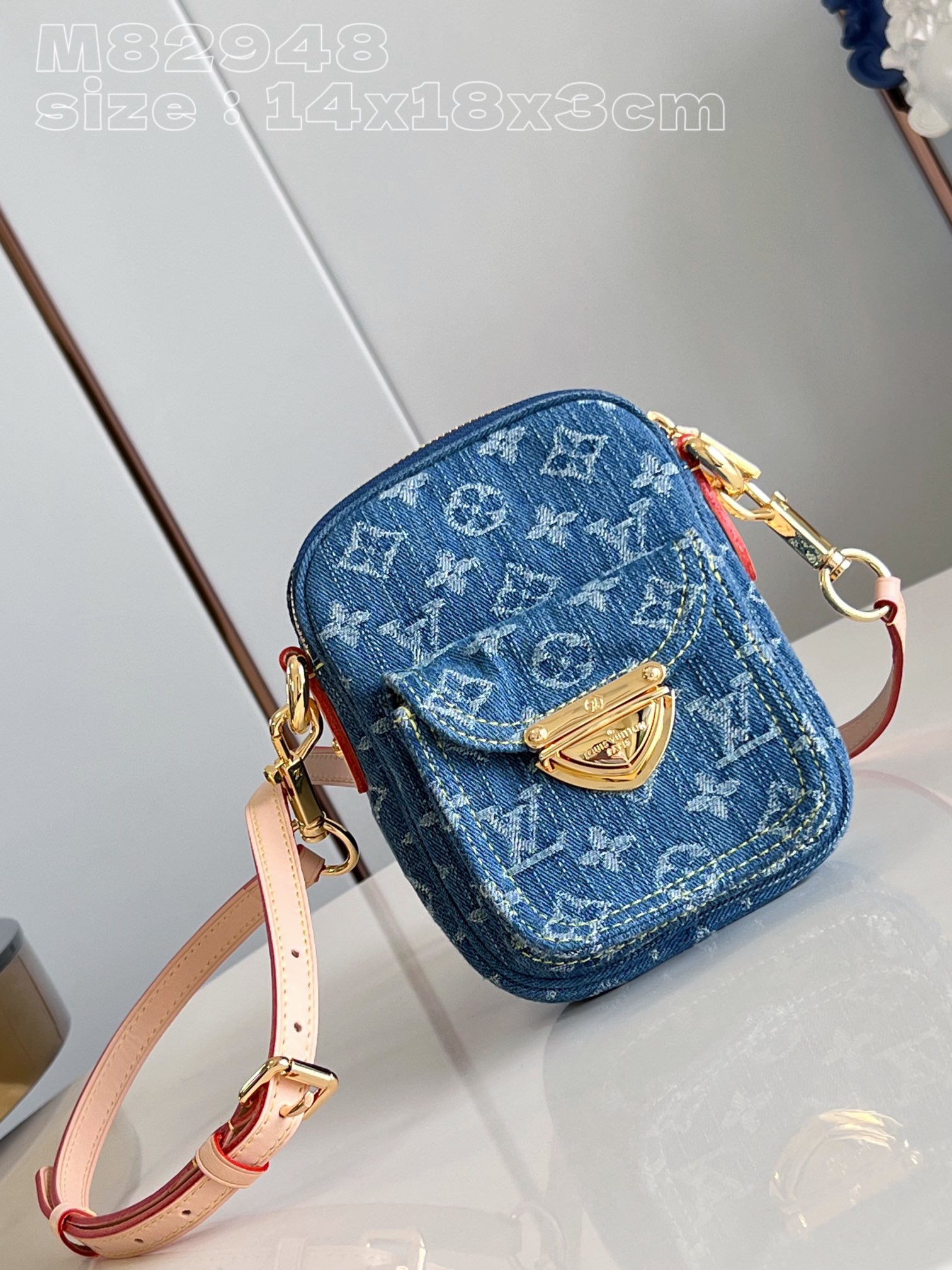 Bagsaaa L0vis Vvtt0n M82948 Fairfax Pochette Denim Blue - 14 x 18 x 25 cm