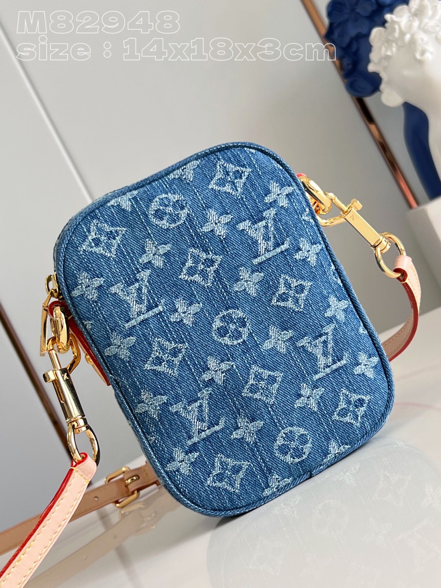 Bagsaaa L0vis Vvtt0n M82948 Fairfax Pochette Denim Blue - 14 x 18 x 25 cm