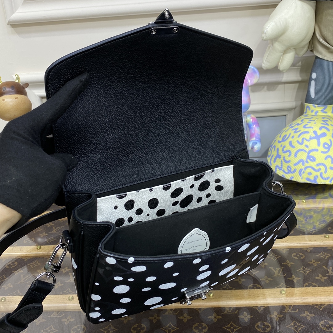 Bagsaaa L0vis Vvtt0n M46409 LV x YK Pochette Métis Black and White - 25 x 19 x 7 cm