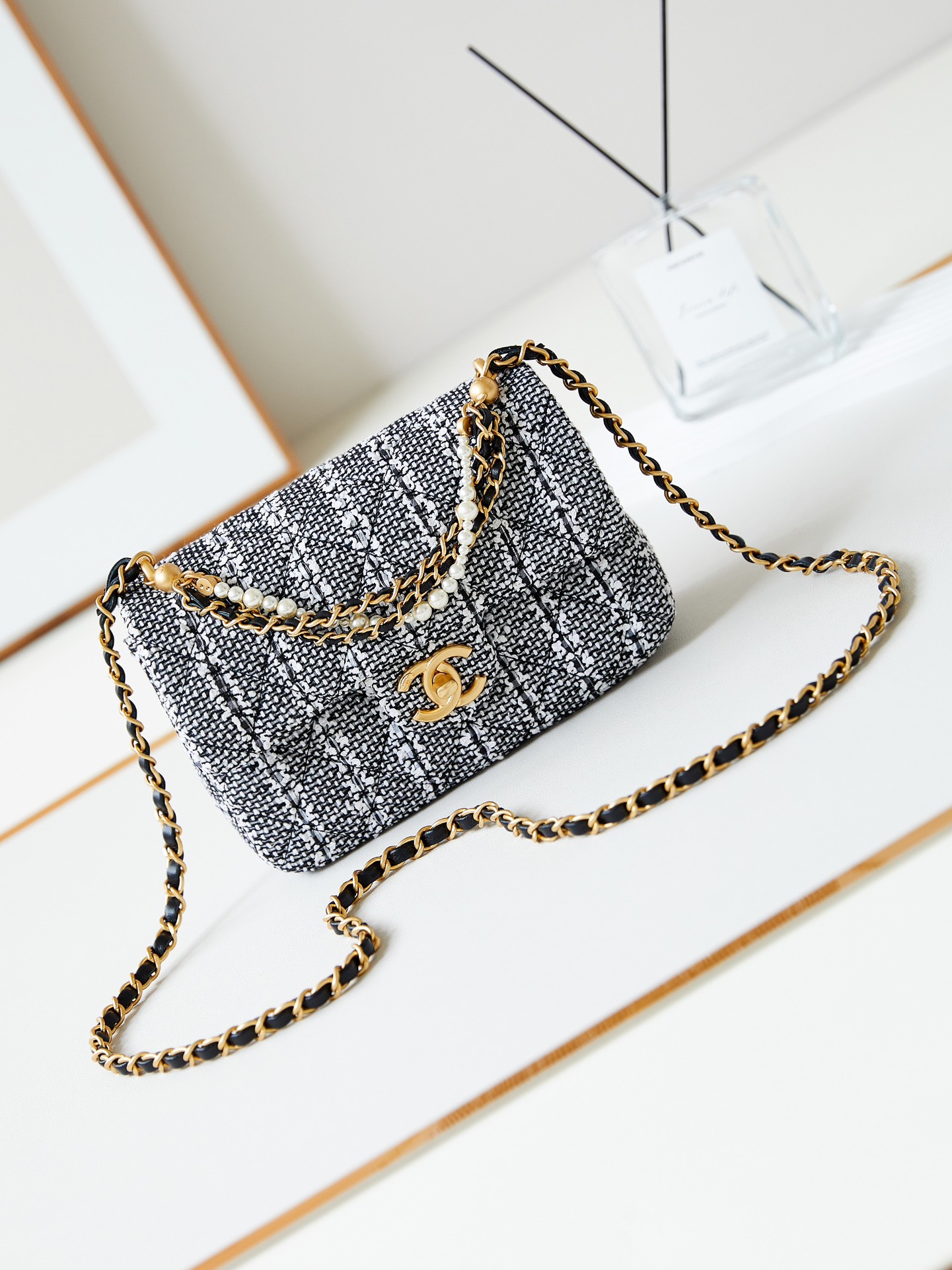 Bagsaaa Ch**el Mini Flap Bag AS4384 Black & White Tweed - 14.5 × 19.5 × 7.5 cm