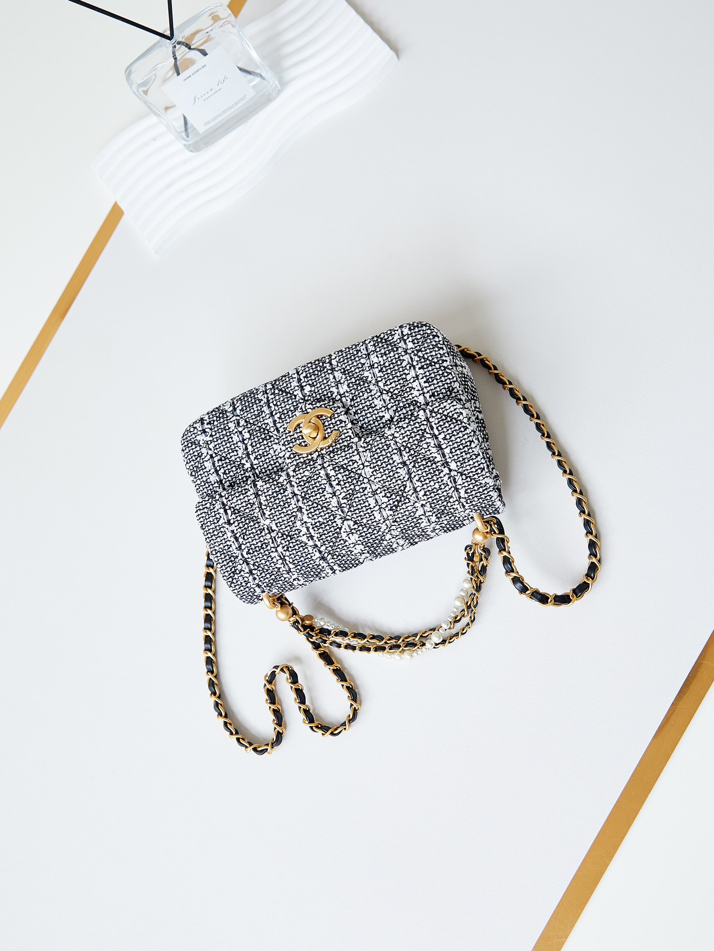 Bagsaaa Ch**el Mini Flap Bag AS4384 Black & White Tweed - 14.5 × 19.5 × 7.5 cm