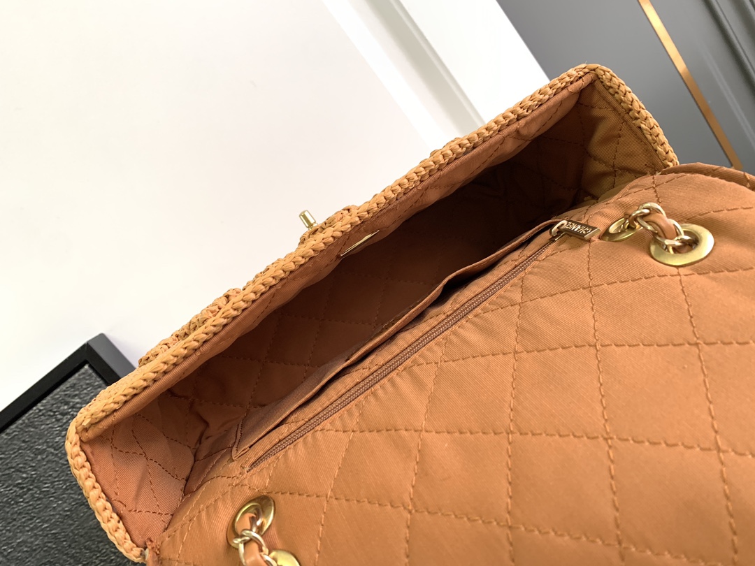 Bagsaaa Ch**el Flap Bag Raffia Effect Braided & Gold-Tone Metal Camel AS4529 - 15.5 × 25 × 6 cm