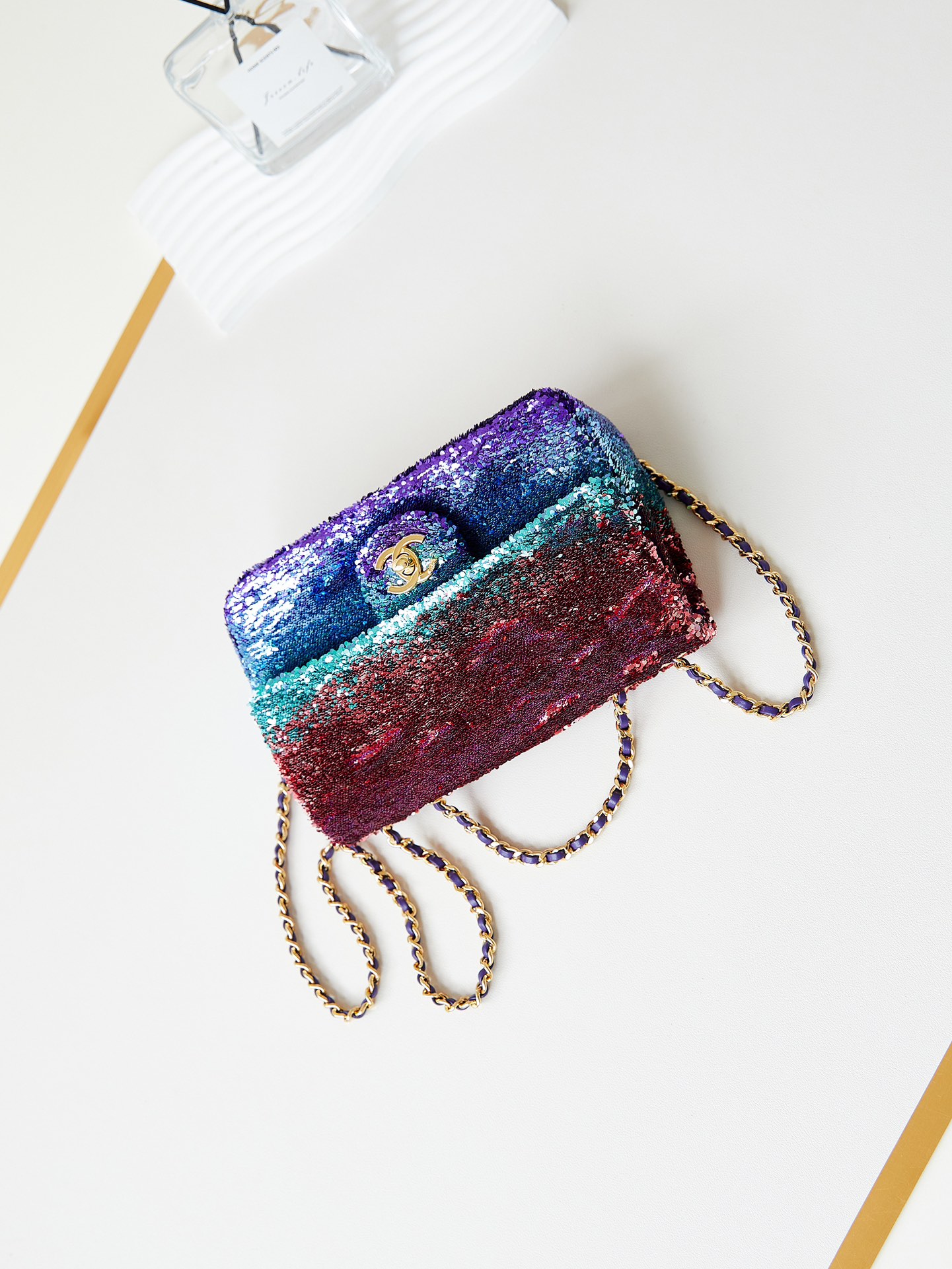 Bagsaaa Ch**el Small Flap Bag Gradient Sequins Multicolour AS4561 - 14 × 21 × 8 cm