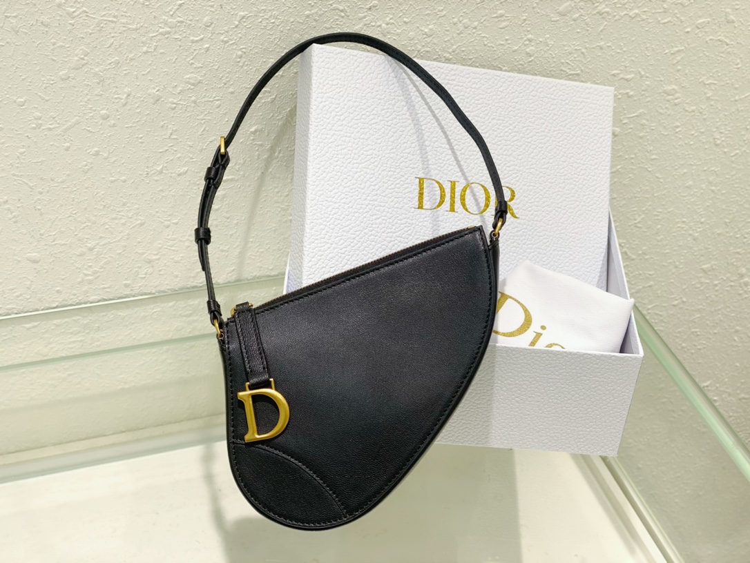 Bagsaaa D10r Saddle Rodeo Pouch Black Goatskin - 20 x 15 x 4 cm