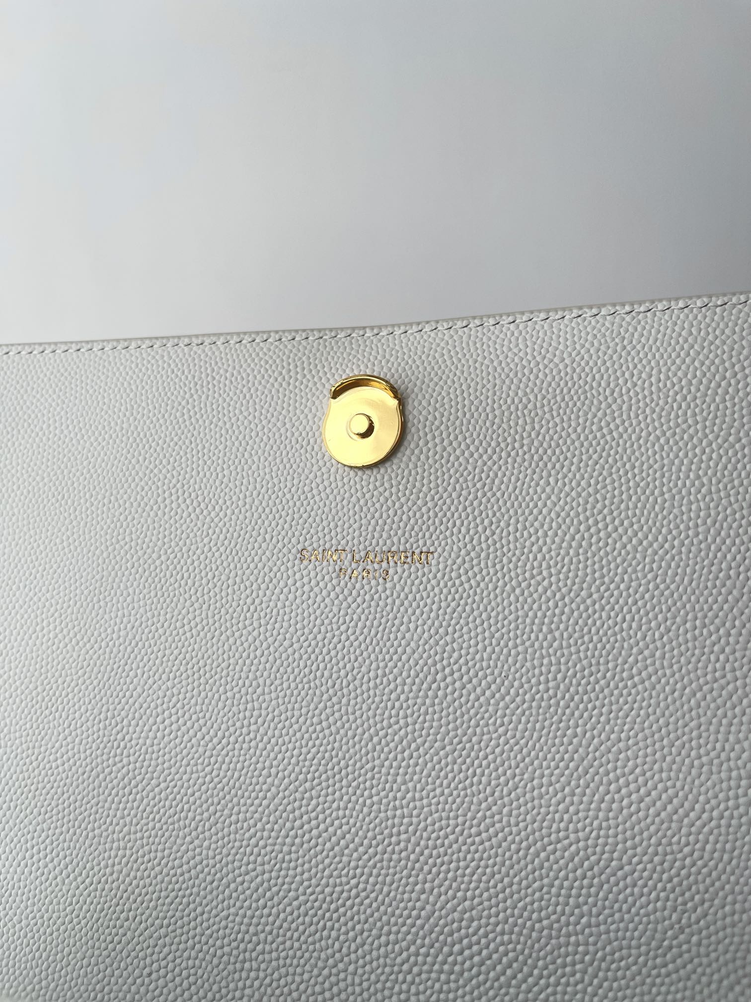 Bagsaaa Y51 Kate Medium In Grain De Poudre Embossed Leather White 364021 - 24x14.5x5cm