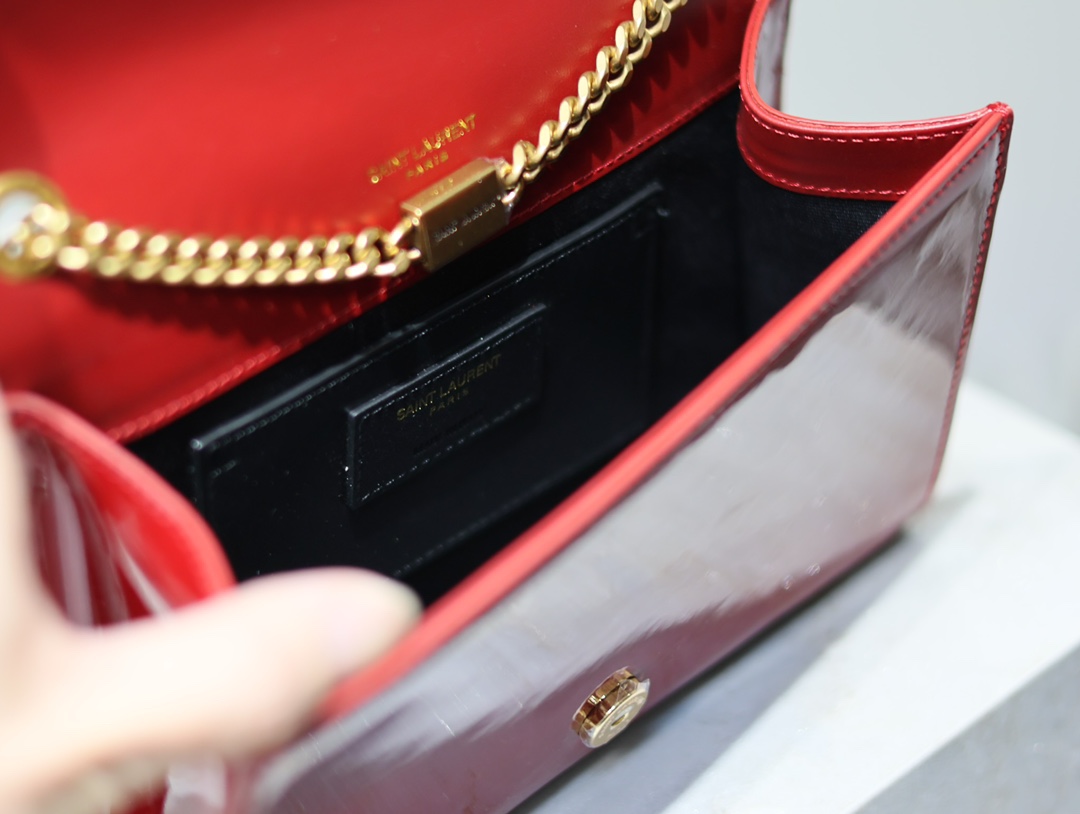 Bagsaaa Y51 Kate Small In Nappa Leather White/Red 742580 - 20x13.5x6cm