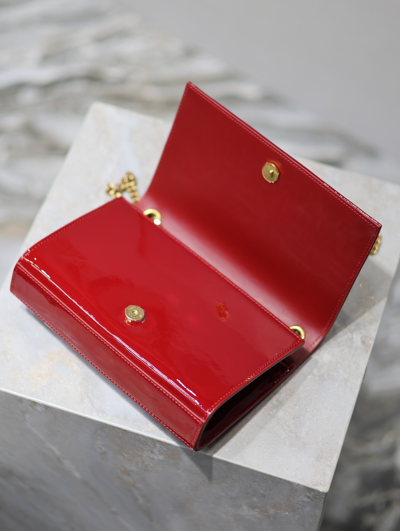 Bagsaaa Y51 Kate Small In Nappa Leather White/Red 742580 - 20x13.5x6cm