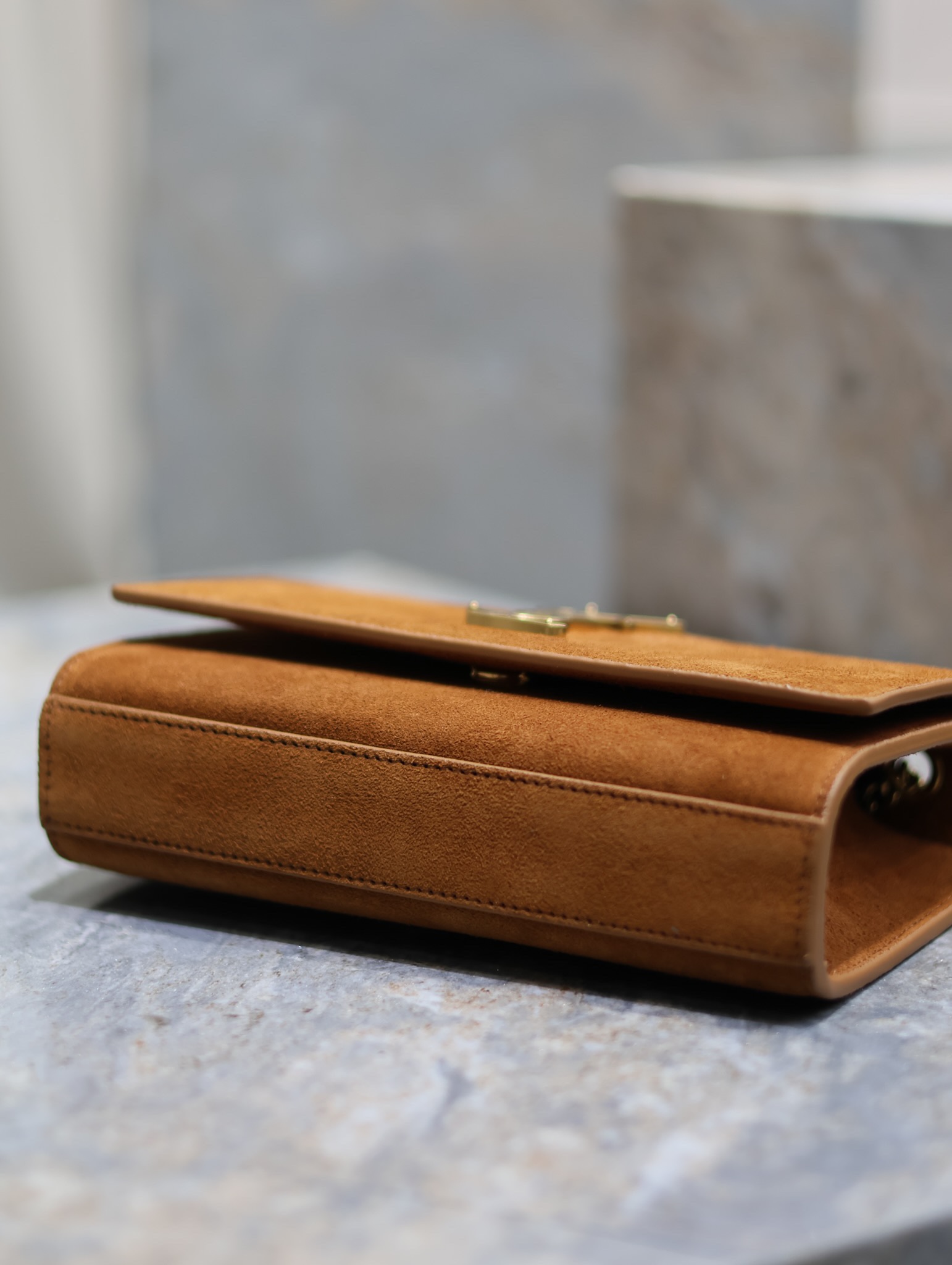 Bagsaaa Y51 Kate Small In Suede 469390 Camel Brown - 20 X 12.5 X 5 CM