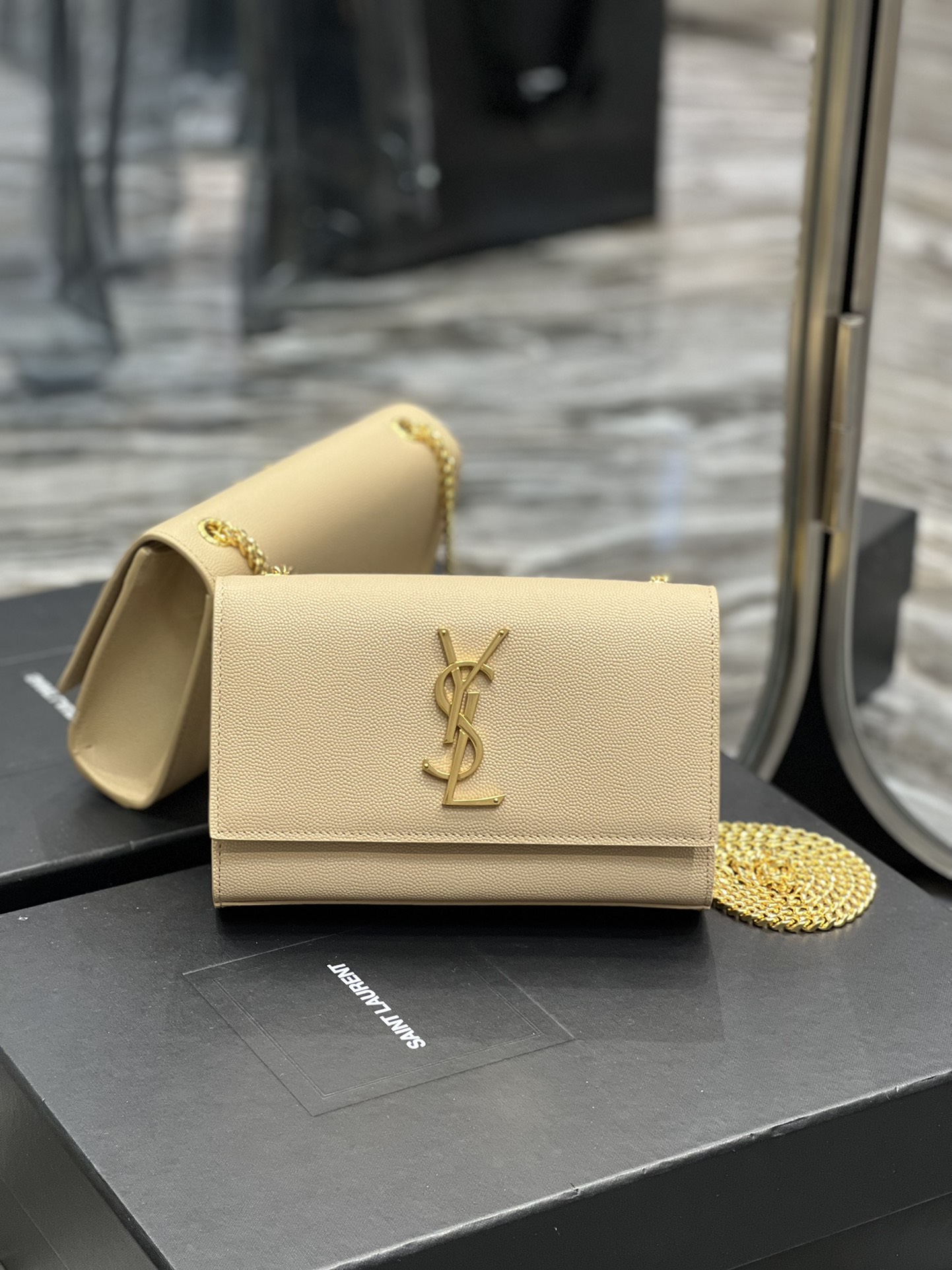 Bagsaaa Y51 Kate Small In Grain De Poudre Embossed Leather 469390 Beige - 20x12,5x5 CM