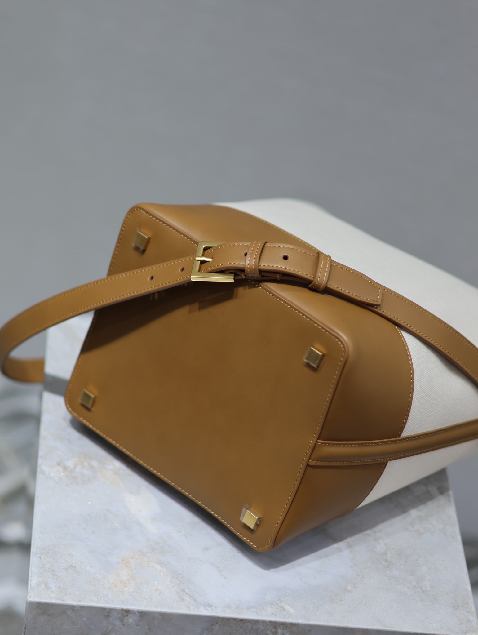 Bagsaaa Le 37 In Canvas And Leather 742828 - 20 X 25 X 16 CM