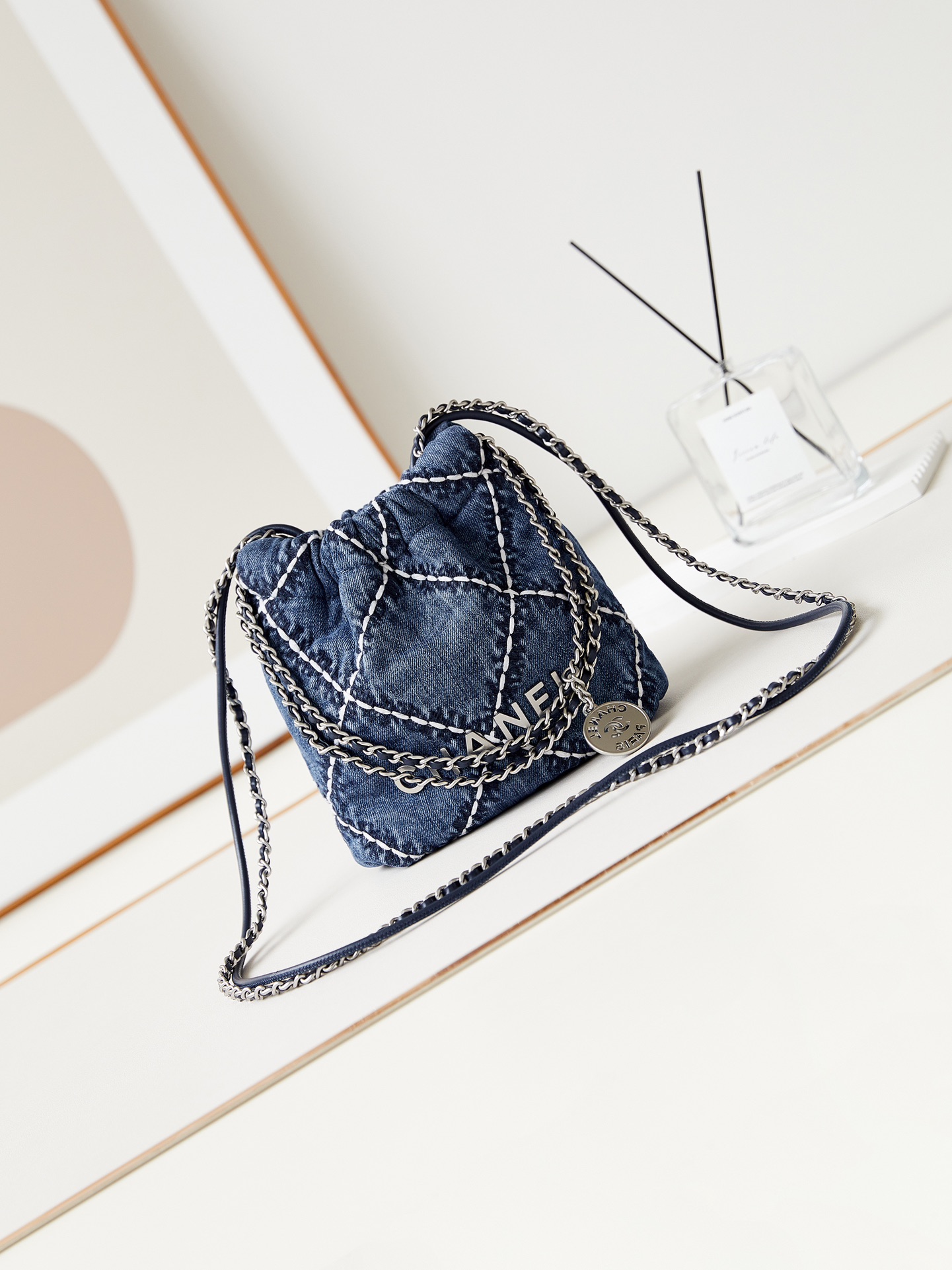 Bagsaaa Ch**el 22 Mini Handbag Blue Denim AS3980 - 20 × 19 × 6 cm