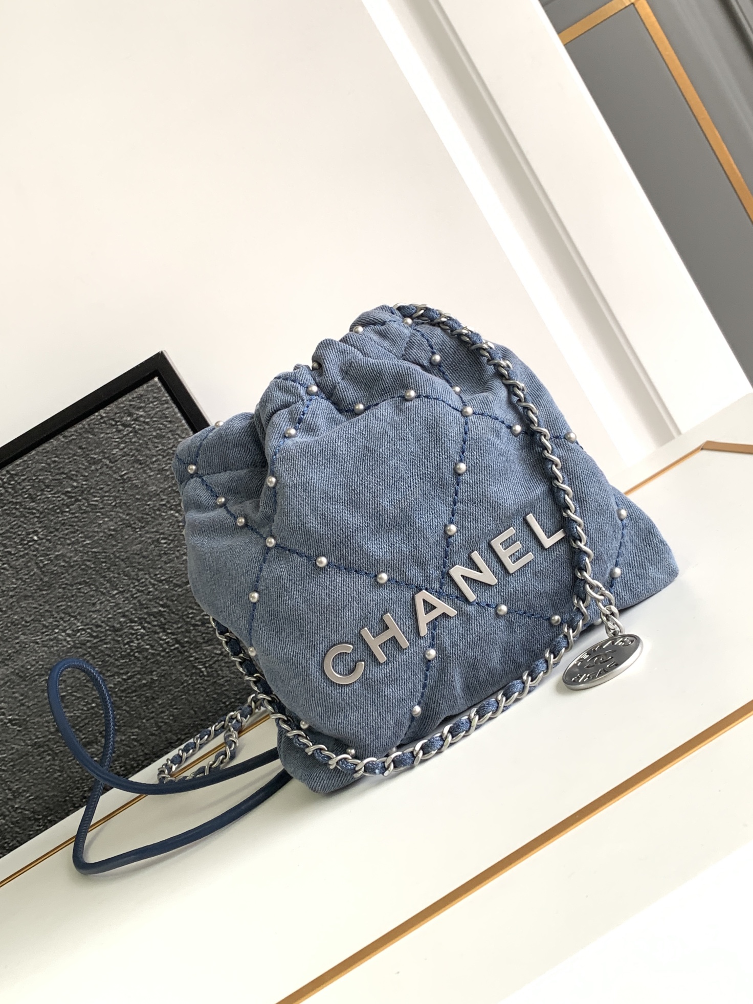 Bagsaaa Ch**el 22 Mini Handbag Denim & Silver AS3980 - 20 × 19 × 6 cm