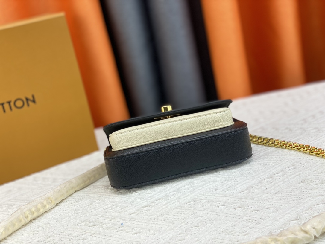 Bagsaaa L0vis Vvtt0n M81560 Lockme Tender Pochette Black - 18 x 9 x 4 cm