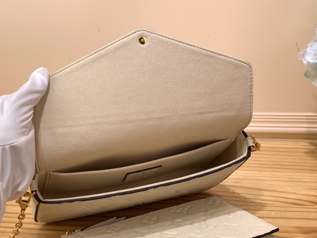 Bagsaaa L0vis Vvtt0n M82363 Félicie Pochette Cream - 21 x 12 x 3 cm