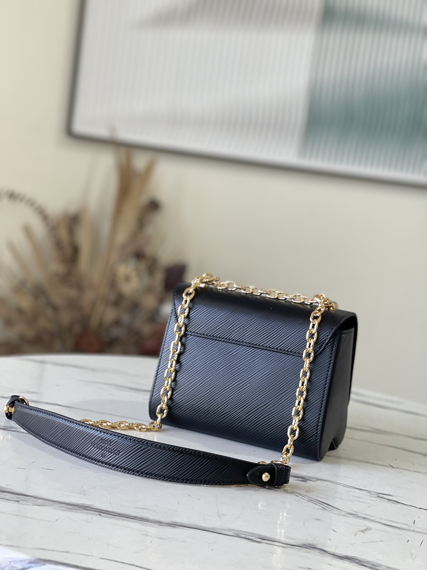 Bagsaaa L0vis Vvtt0n M21119 Twist PM Black - 19 x 15 x 9 cm