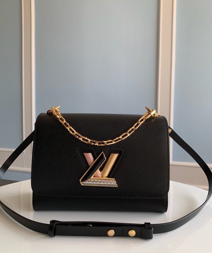 Bagsaaa L0vis Vvtt0n M21031 Twist MM Black - 23 x 17 x 9.5 cm
