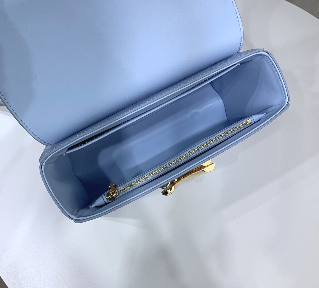 Bagsaaa L0vis Vvtt0n Twist MM Bleu Nuage Blue M21721 - 23x17x9.5 cm