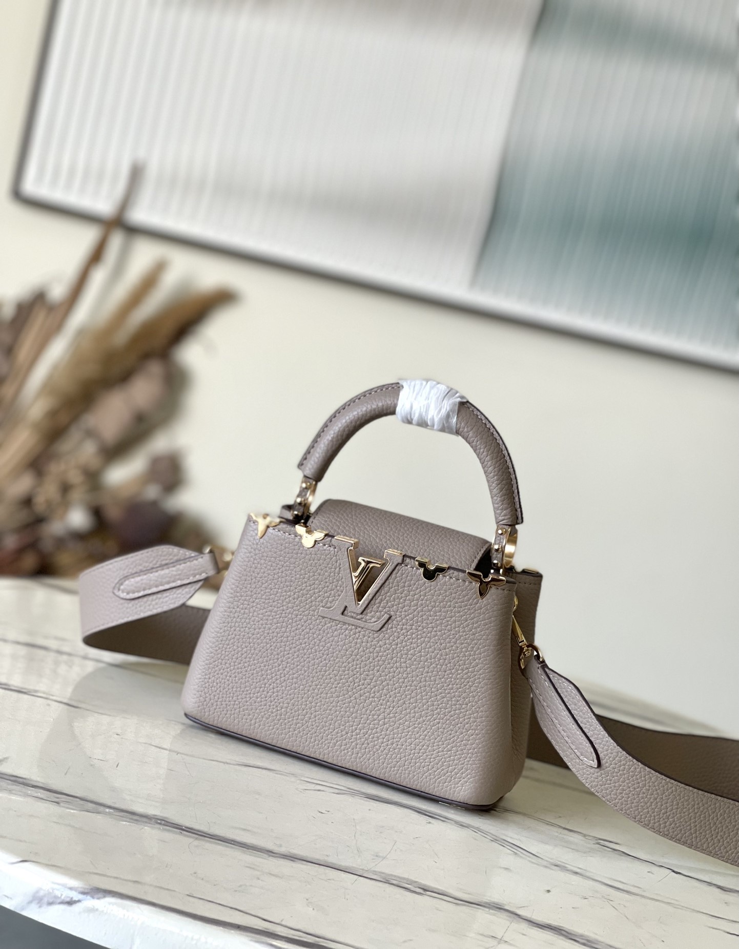 Bagsaaa L0vis Vvtt0n M24567 Capucines Mini Bag Galet Grey - 21 x 14 x 8 cm