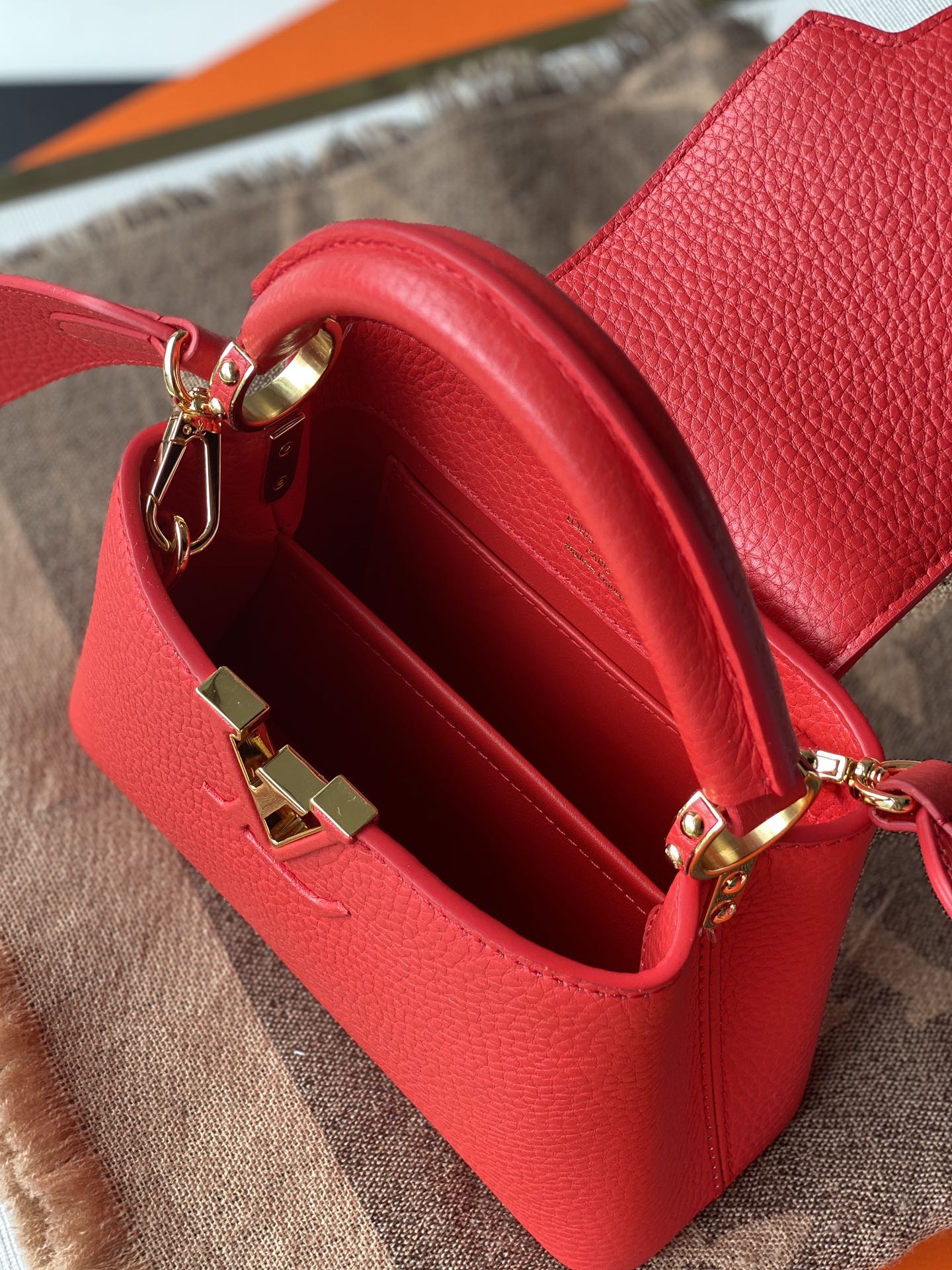 Bagsaaa L0vis Vvtt0n M56845 Capucines Mini Red - 21 x 14 x 8 cm