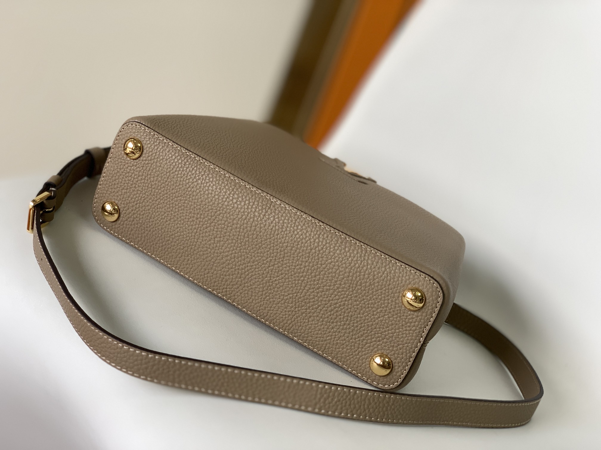 Bagsaaa L0vis Vvtt0n M94634 Capucines BB Galet Grey - 27 x 18 x 9 cm