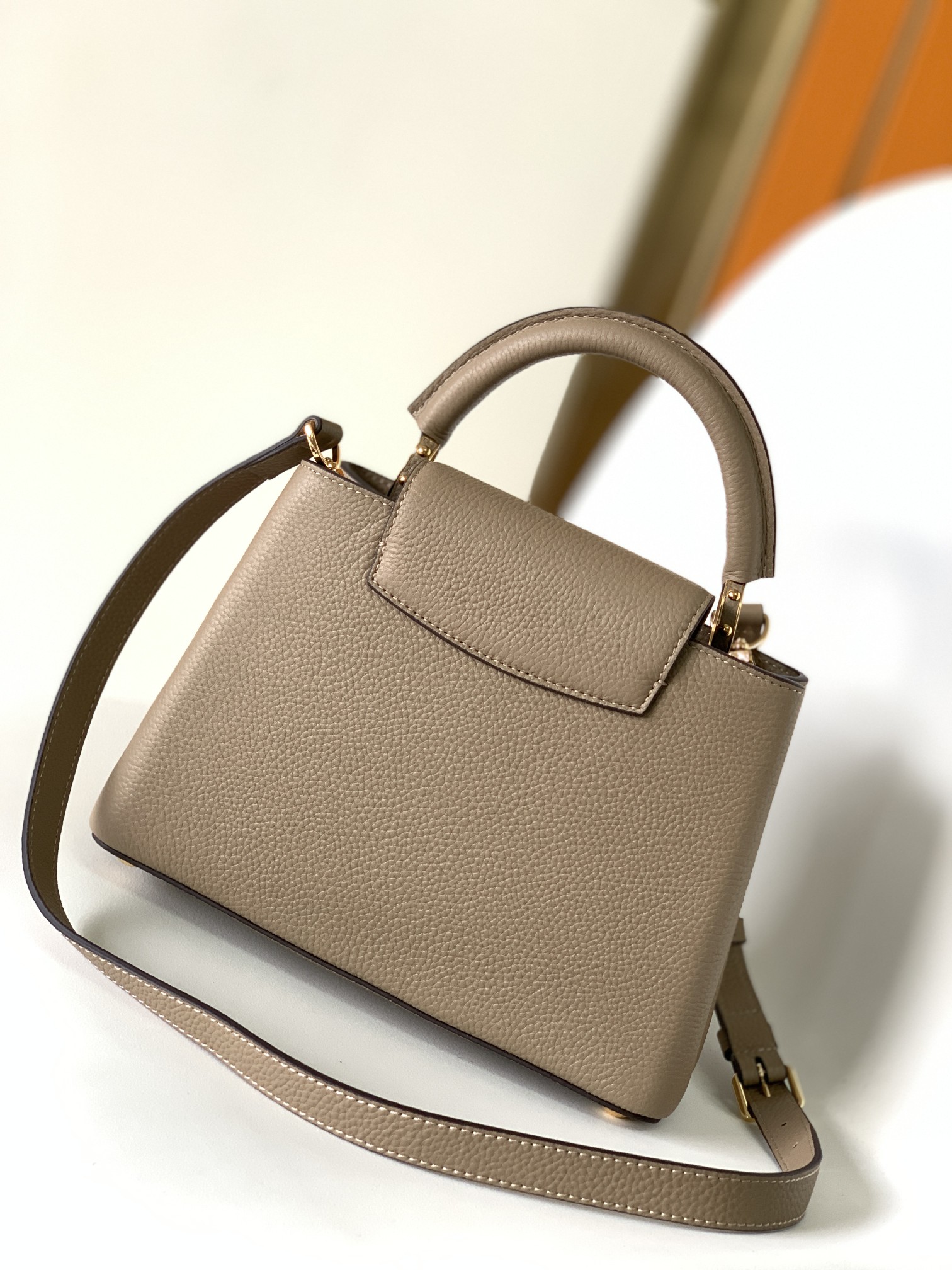 Bagsaaa L0vis Vvtt0n M94634 Capucines BB Galet Grey - 27 x 18 x 9 cm
