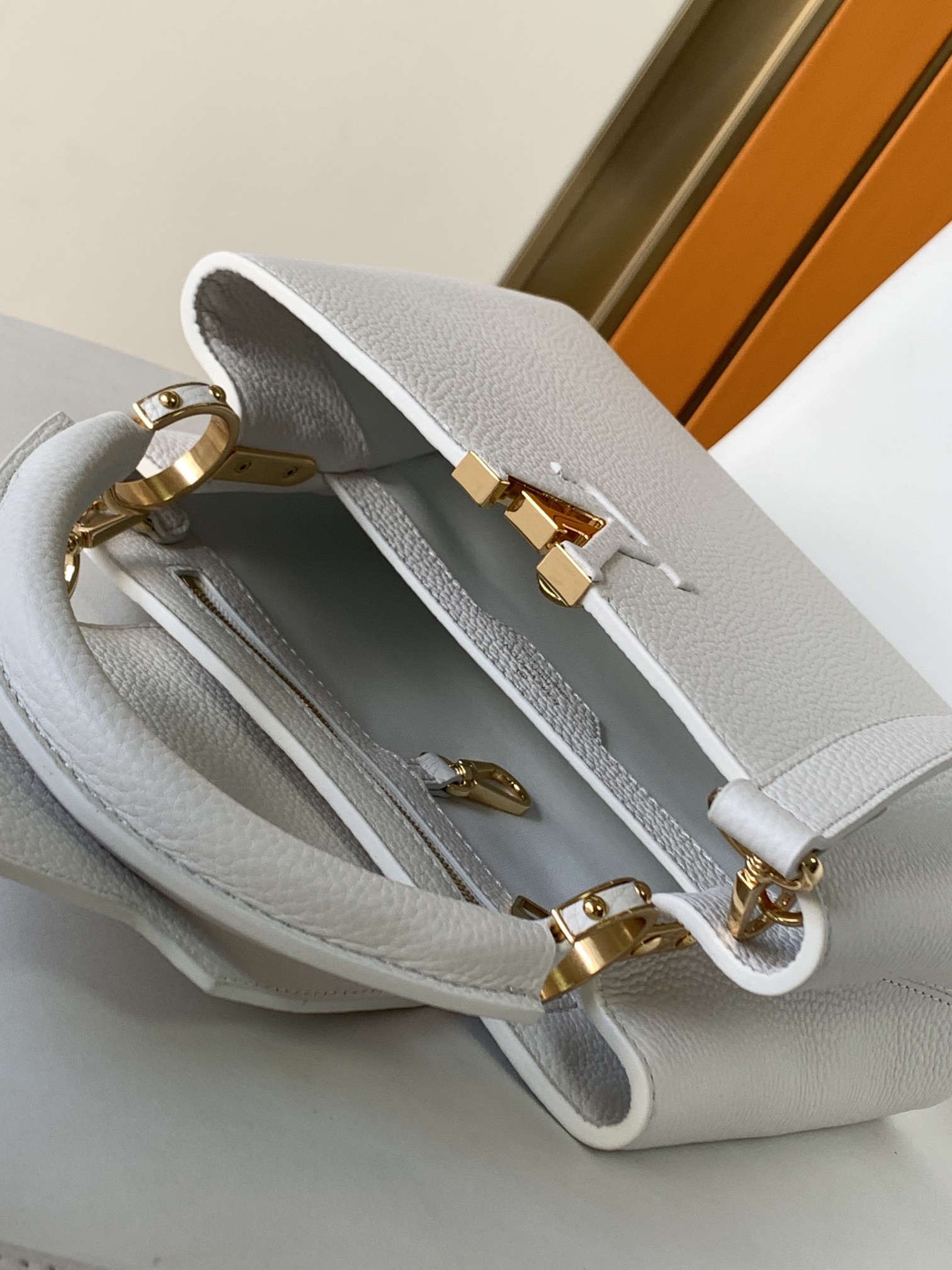 Bagsaaa L0vis Vvtt0n M55832 Capucines BB White - 27 x 18 x 9 cm
