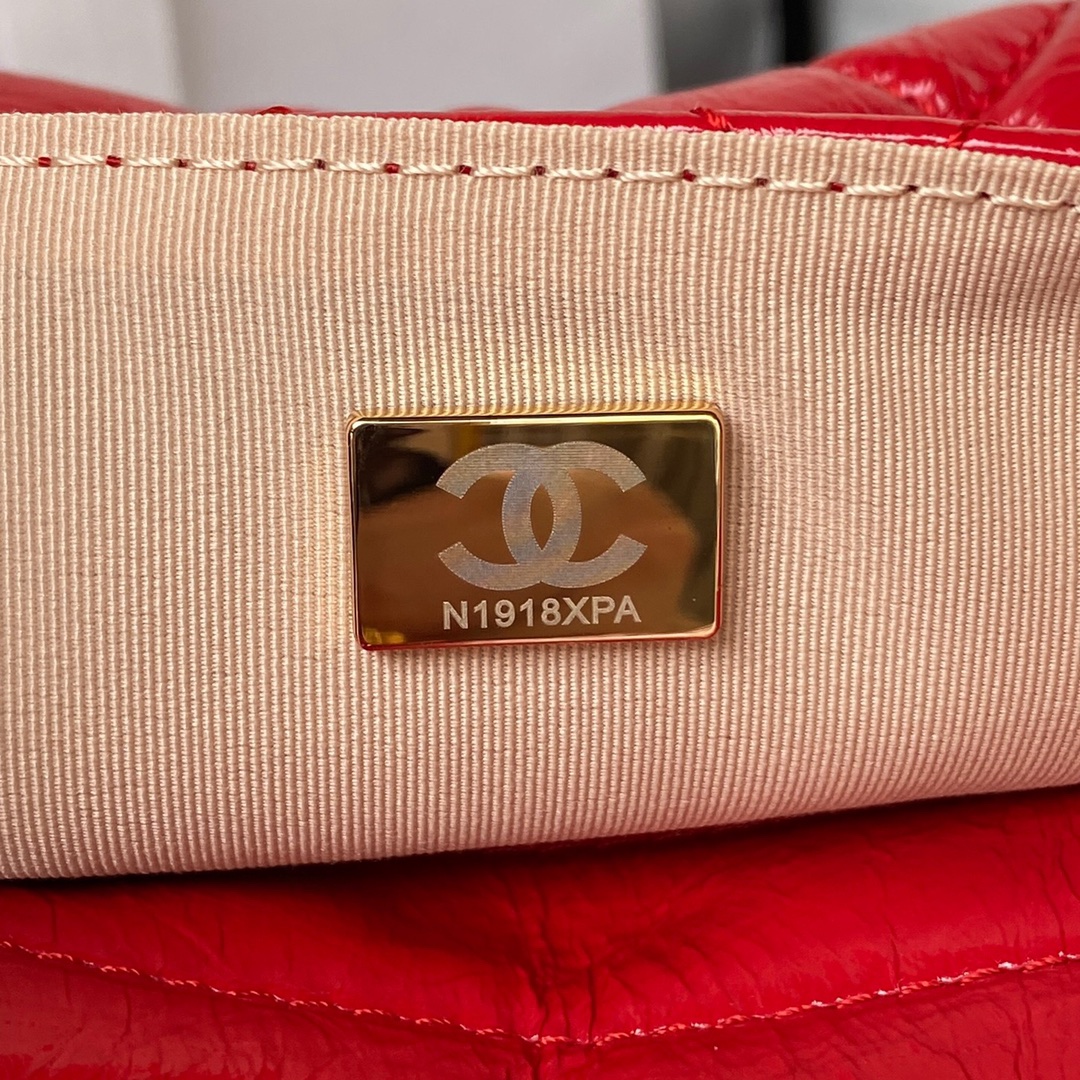 Bagsaaa Ch**el Hobo Handbag Shiny Crumpled Calfskin Red AS4322 - 21.5 × 22.5 × 7 cm
