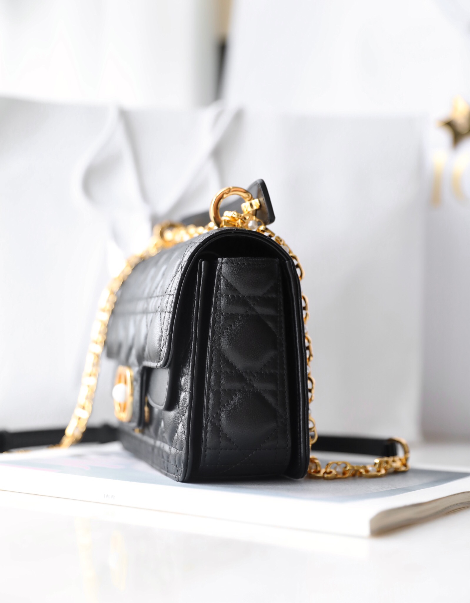 Bagsaaa Small D10r Jolie Top Handle Bag Black Cannage Calfskin - 22 x 14 x 8 cm