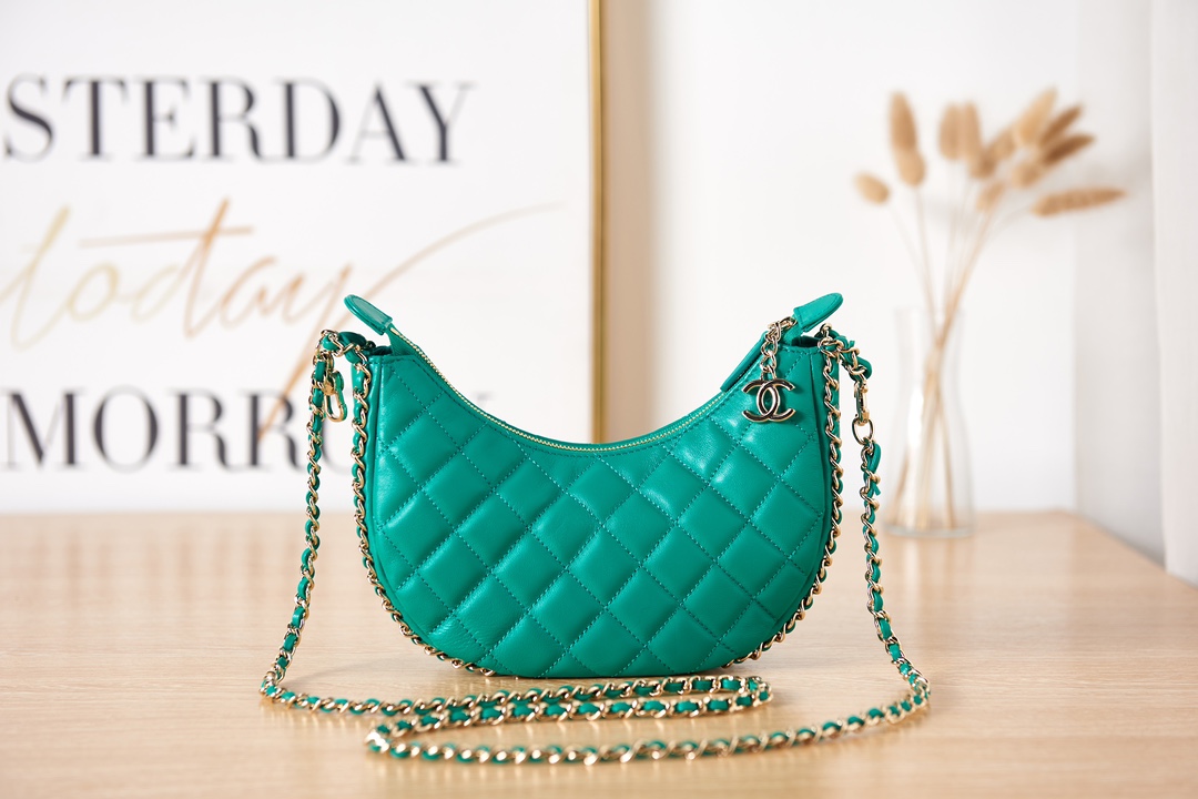 Bagsaaa Ch**el Small Hobo Bag AS3917 Green - 15×20×6 cm