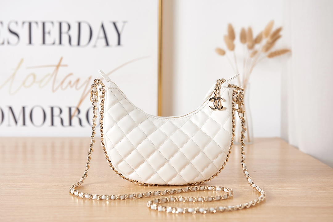 Bagsaaa Ch**el Small Hobo Bag AS3917 White - 15×20×6 cm