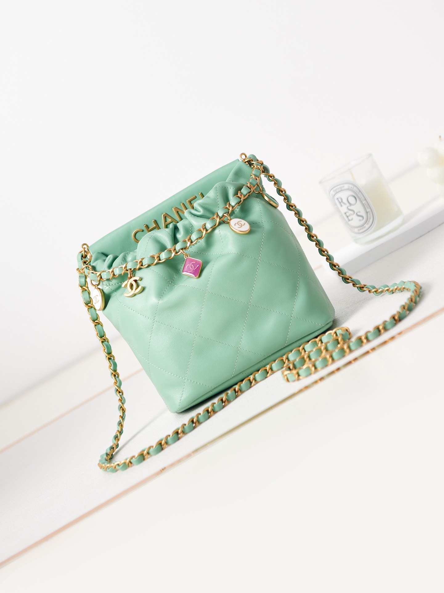 Bagsaaa Ch**el Small Bucket Bag AS3793 Light Green - 17×16×7 cm
