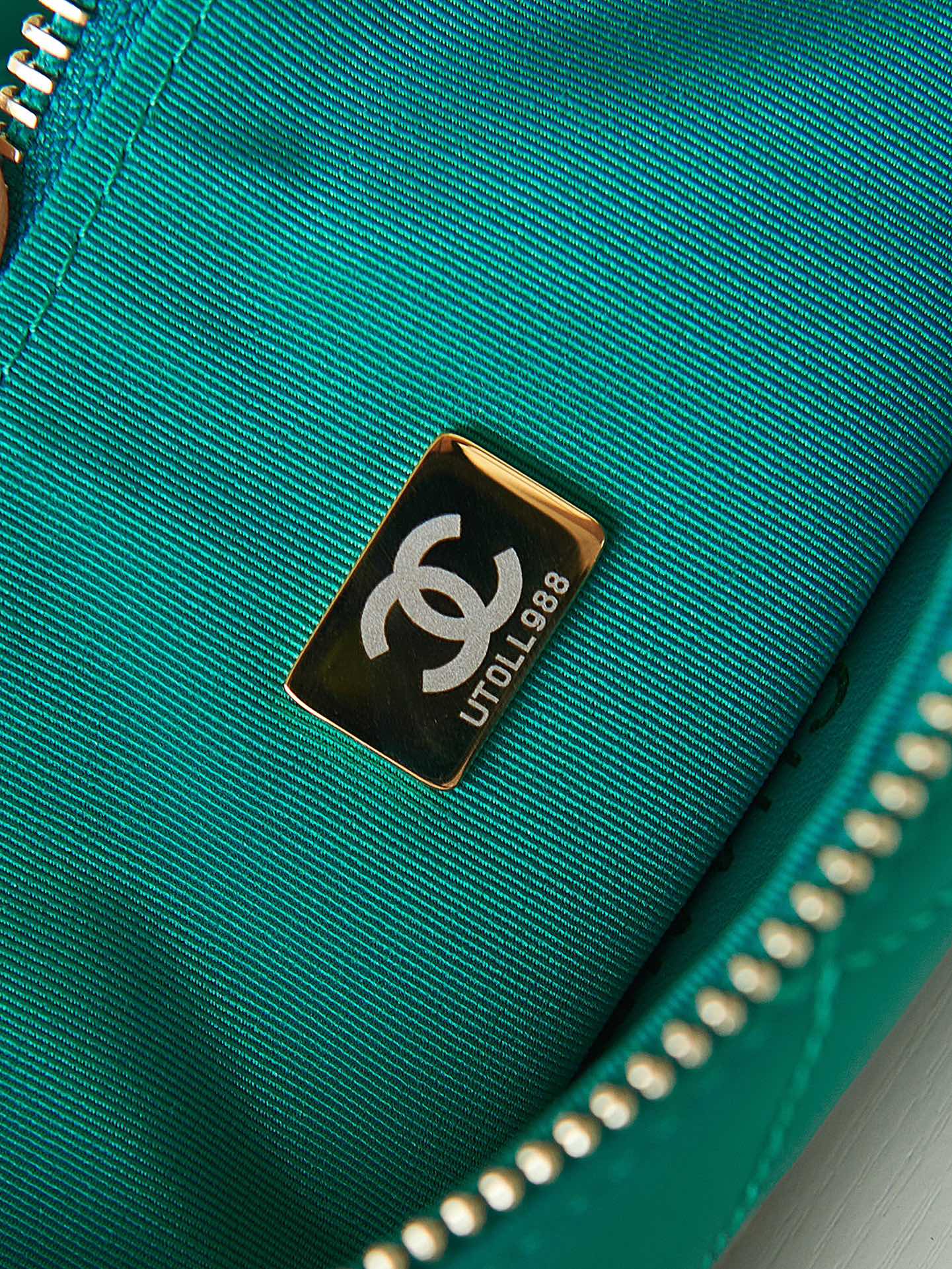 Bagsaaa Ch**el Hobo Handbag Green Lambskin AS4220 - 19 × 24 × 5 cm
