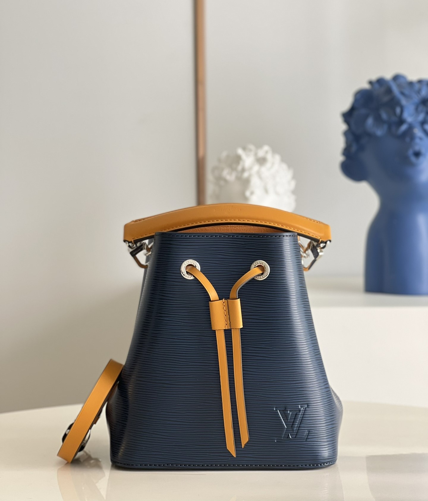 Bagsaaa L0vis Vvtt0n M53610 NéoNoé BB Bucket Bag Indigo Blue - 20 x 20 x 13 cm