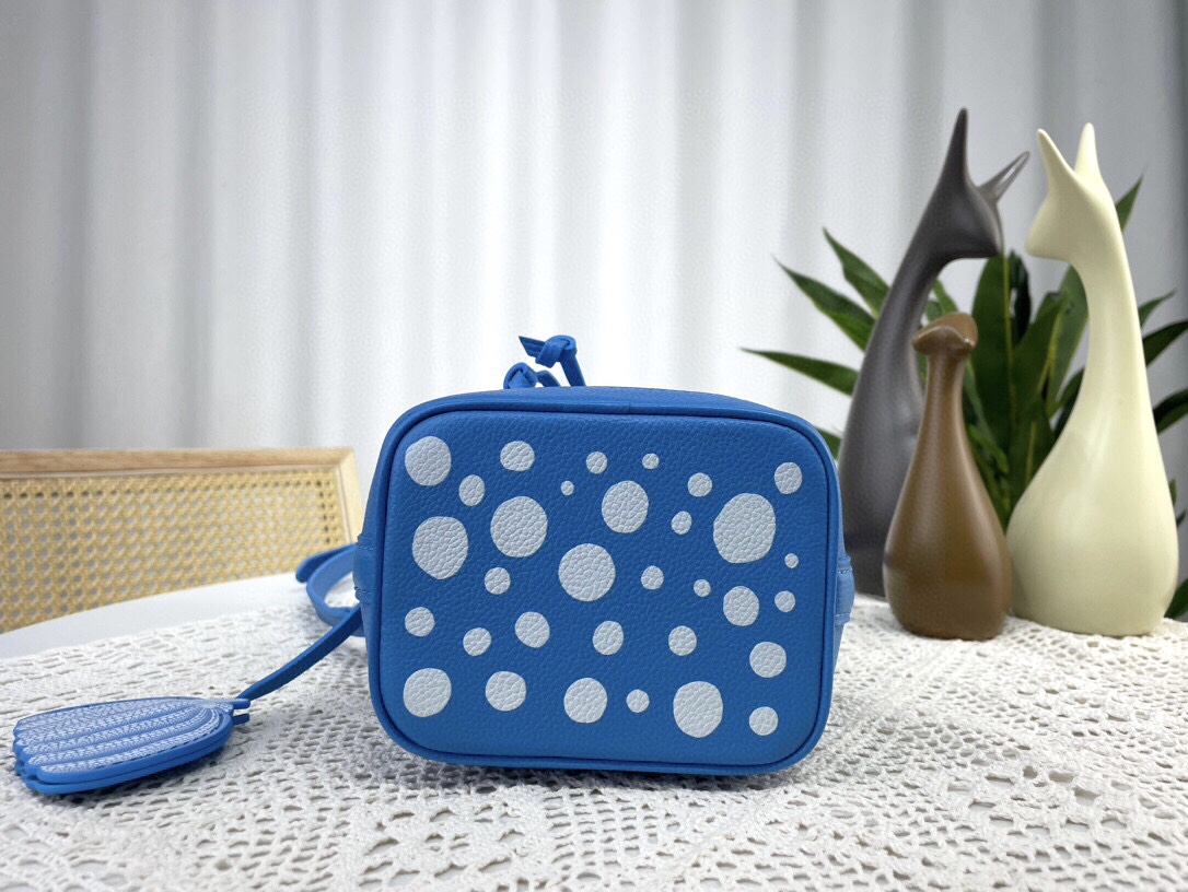 Bagsaaa LV x YK Nano Noé M81985 Blue and White - 13x16x10 cm