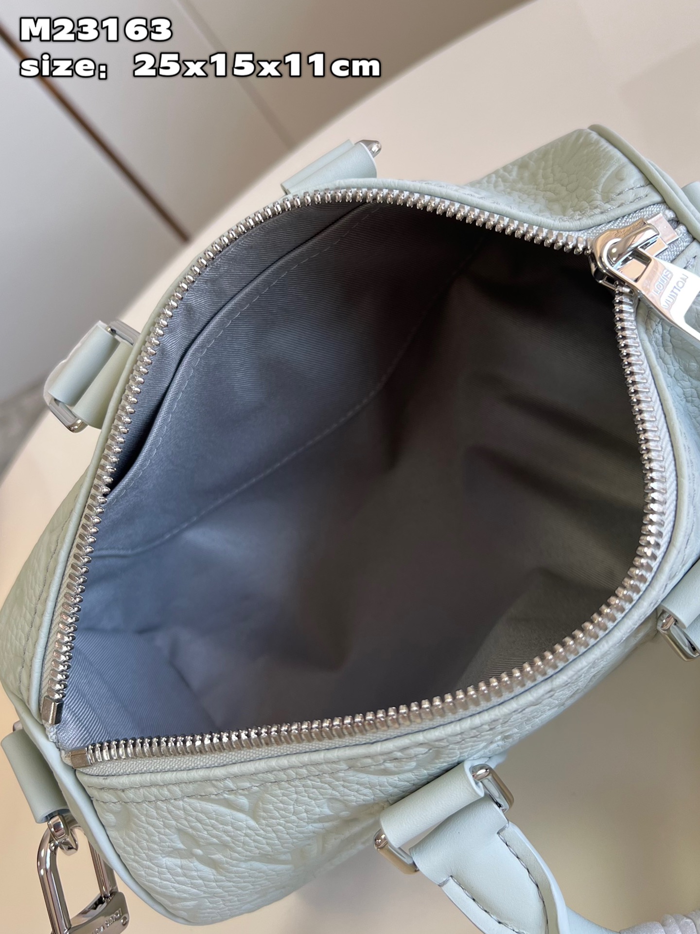Bagsaaa L0vis Vvtt0n M23163 Keepall Bandoulière 25 Mineral Gray - 25 x 15 x 11 cm