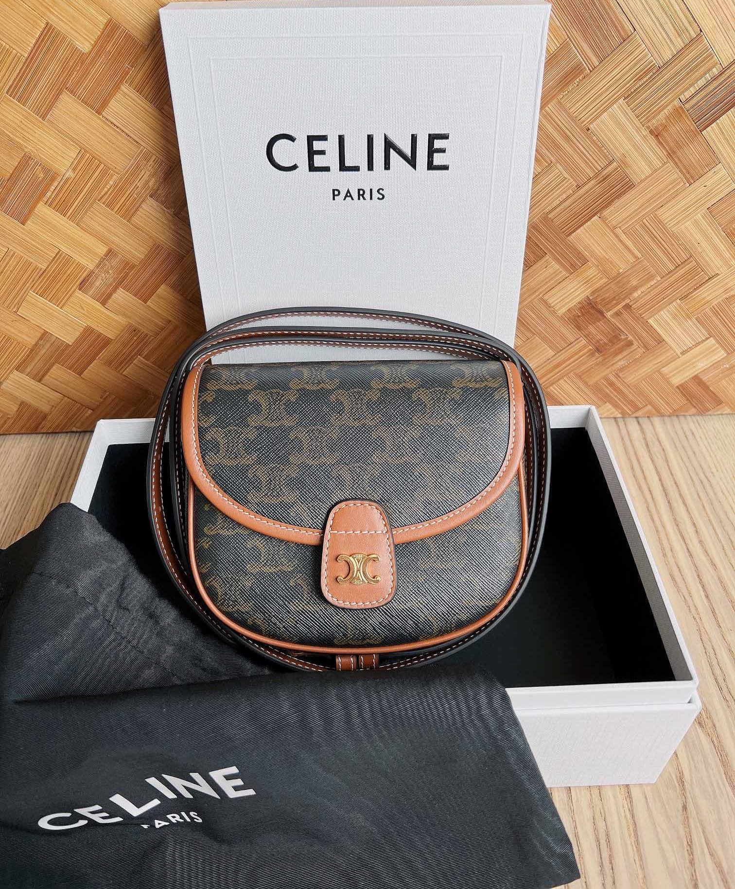 Bagsaaa Ce1i*e Mini Besace In Triomphe Canvas And Calfskin Tan - 16 X 14 X 4 CM