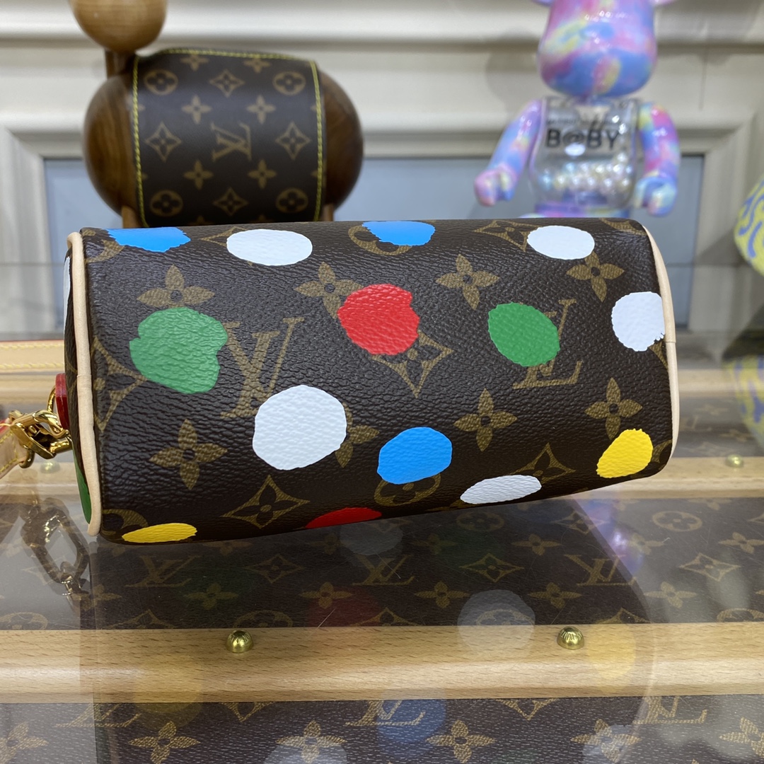 Bagsaaa L0vis Vvtt0n M81979 LV x YK Nano Speedy Monogram - 16 x 10 x 7.5 cm
