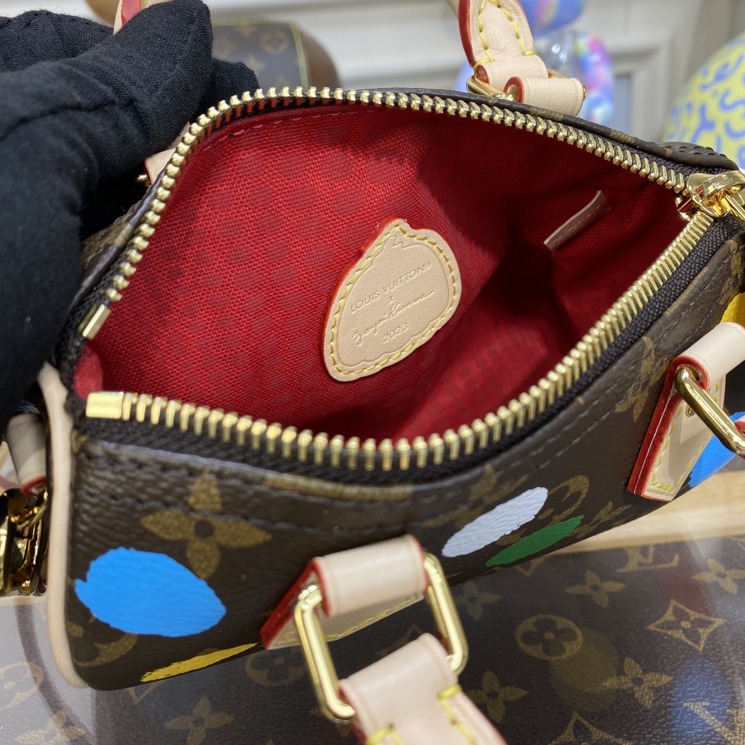 Bagsaaa L0vis Vvtt0n M81979 LV x YK Nano Speedy Monogram - 16 x 10 x 7.5 cm