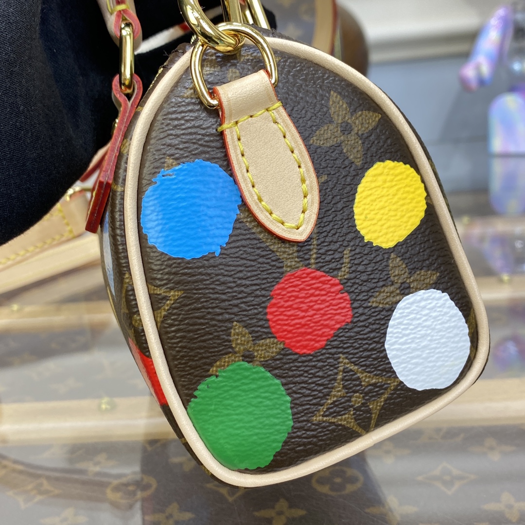 Bagsaaa L0vis Vvtt0n M81979 LV x YK Nano Speedy Monogram - 16 x 10 x 7.5 cm
