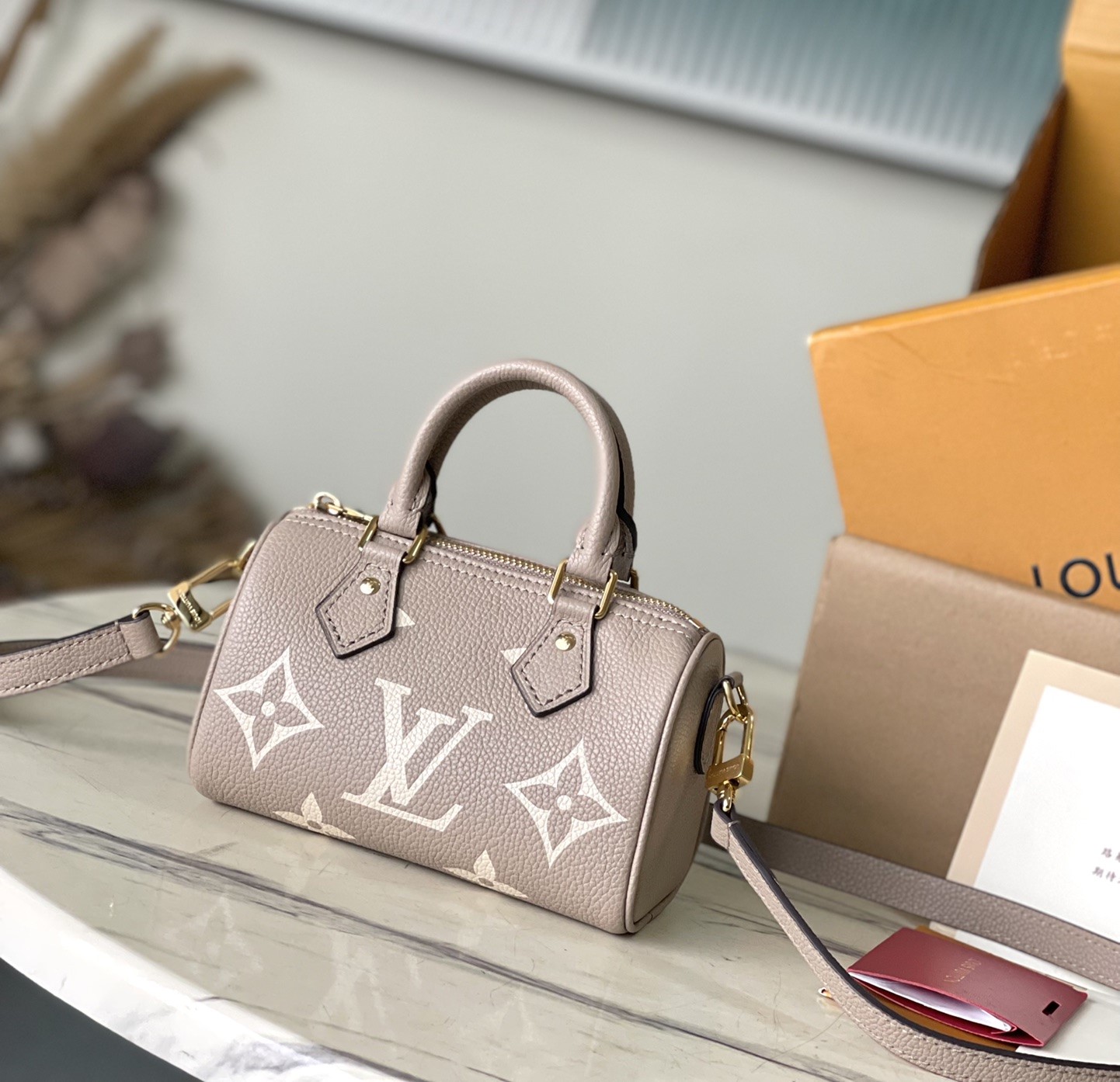 Bagsaaa L0vis Vvtt0n M82890 Nano Speedy Gray/Cream - 16 x 10 x 7.5 cm