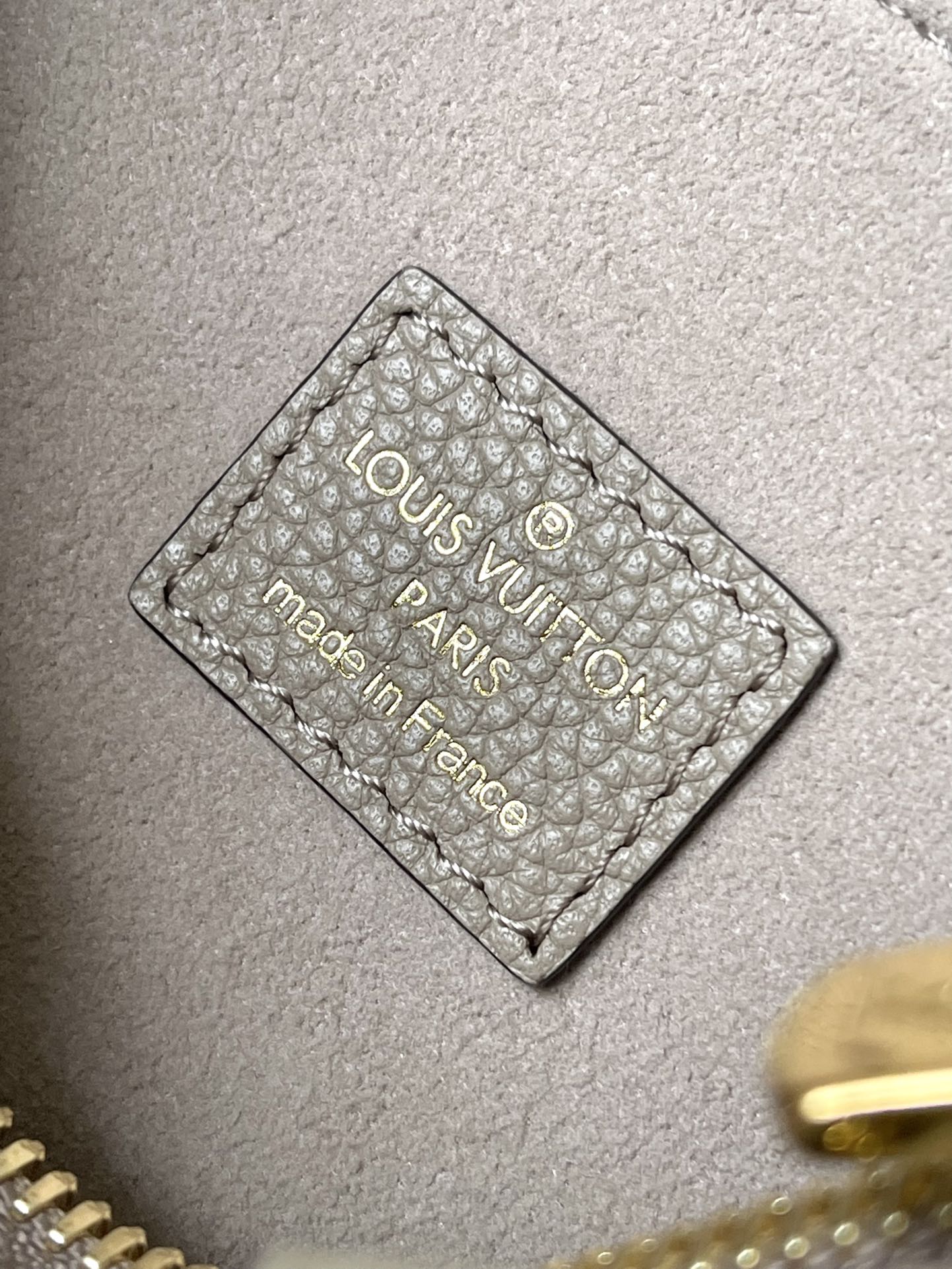 Bagsaaa L0vis Vvtt0n M82890 Nano Speedy Gray/Cream - 16 x 10 x 7.5 cm