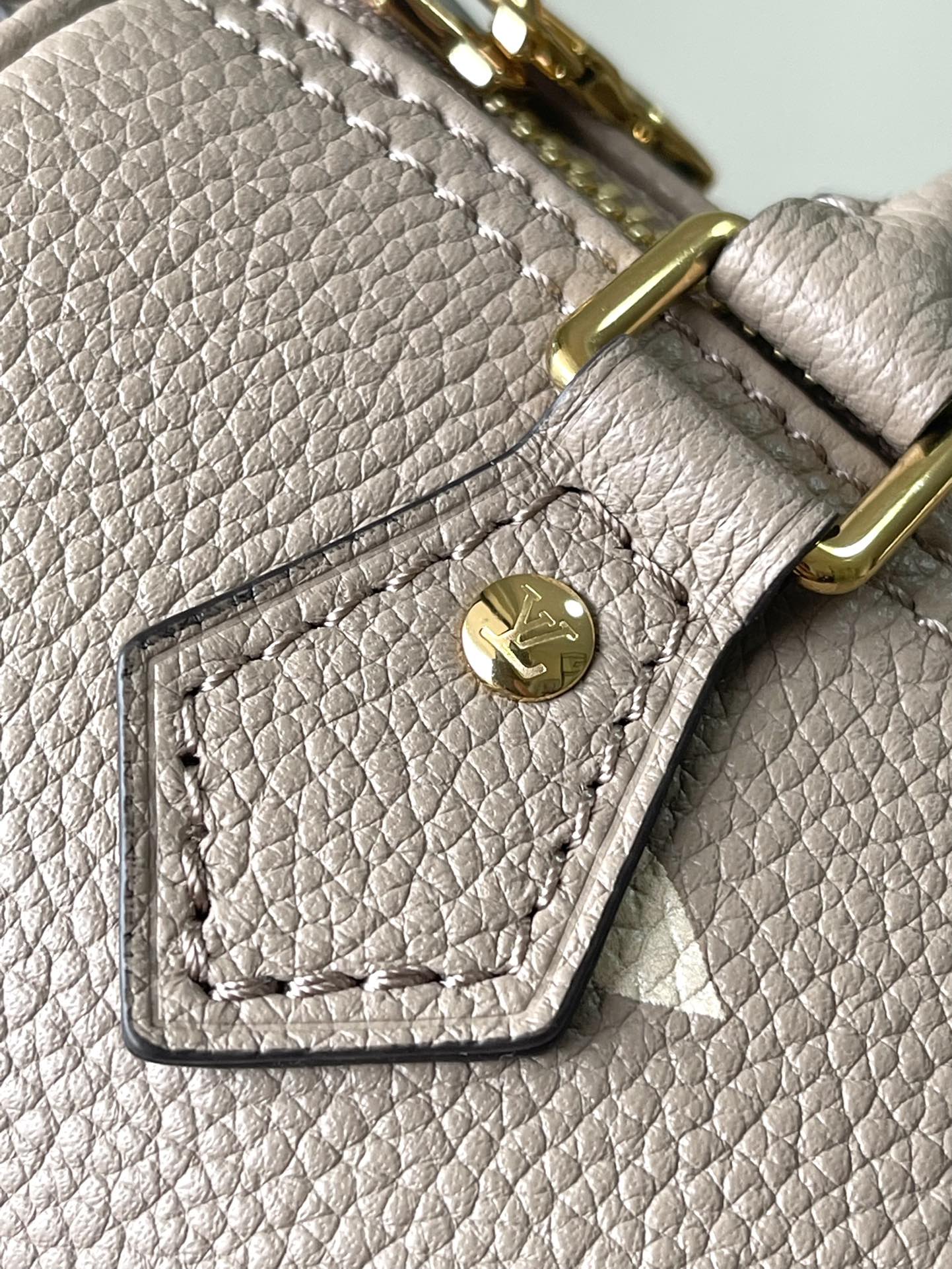 Bagsaaa L0vis Vvtt0n M82890 Nano Speedy Gray/Cream - 16 x 10 x 7.5 cm
