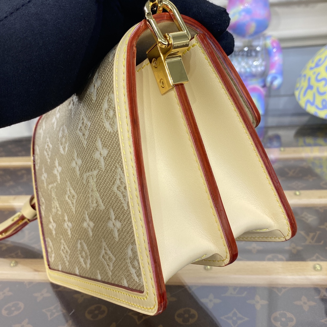 Bagsaaa L0vis Vvtt0n M22826 Mini Dauphine Bag Beige - 20 x 15 x 9 cm