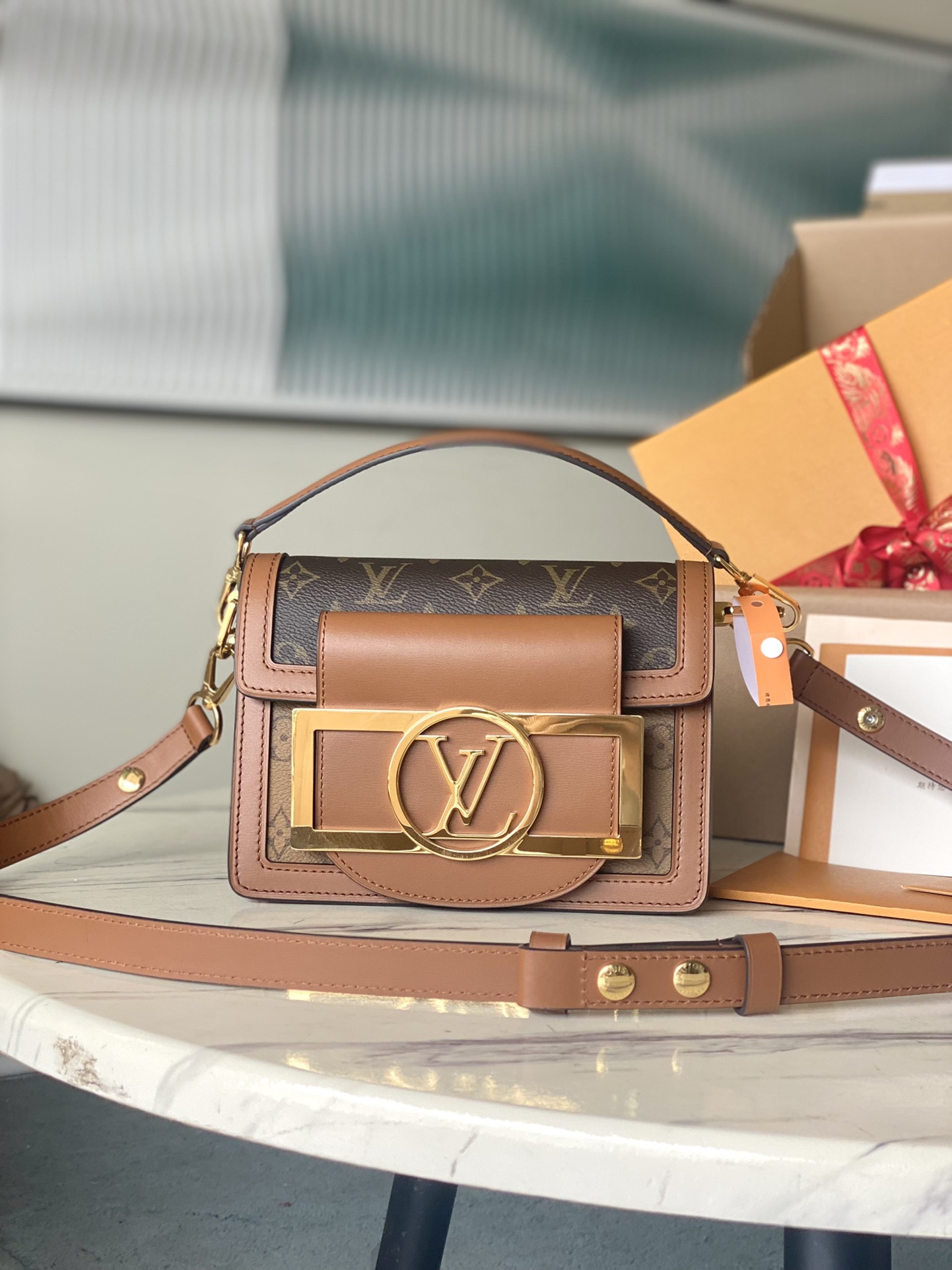 Bagsaaa L0vis Vvtt0n M46537 Dauphine Mini Lock XL Bag Monogram - 20 x 15 x 9 cm