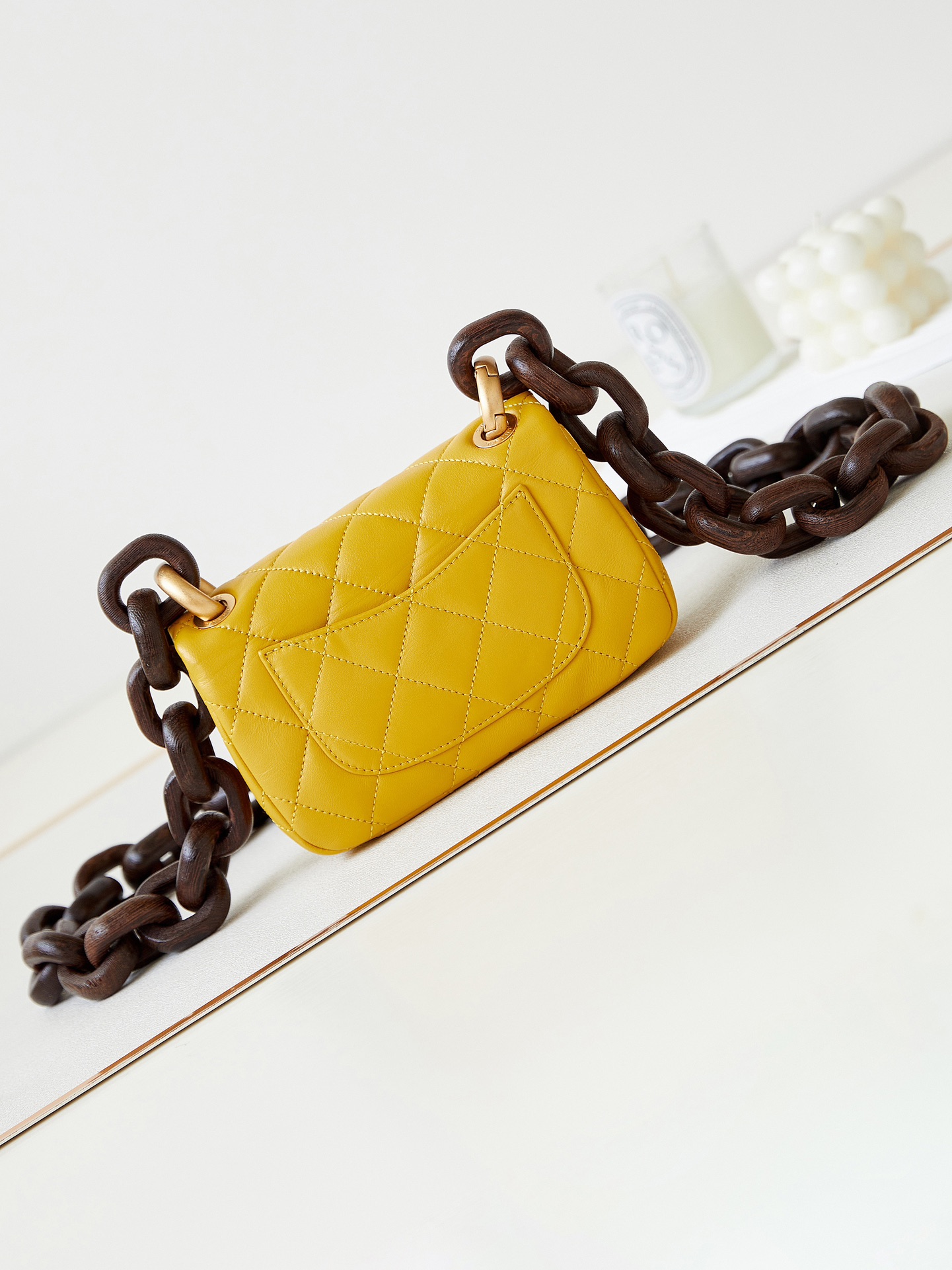Bagsaaa Ch**el Mini Flap Bag Lambskin & Wenge Wood Yellow AS4165 - 11 × 18 × 7 cm