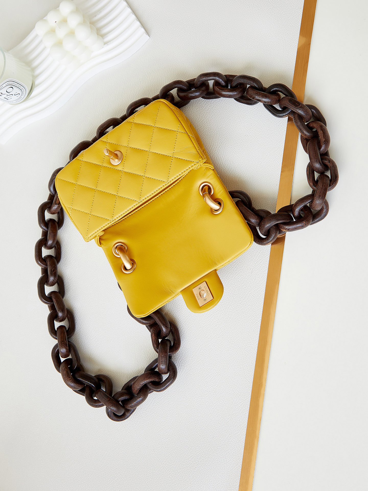 Bagsaaa Ch**el Mini Flap Bag Lambskin & Wenge Wood Yellow AS4165 - 11 × 18 × 7 cm