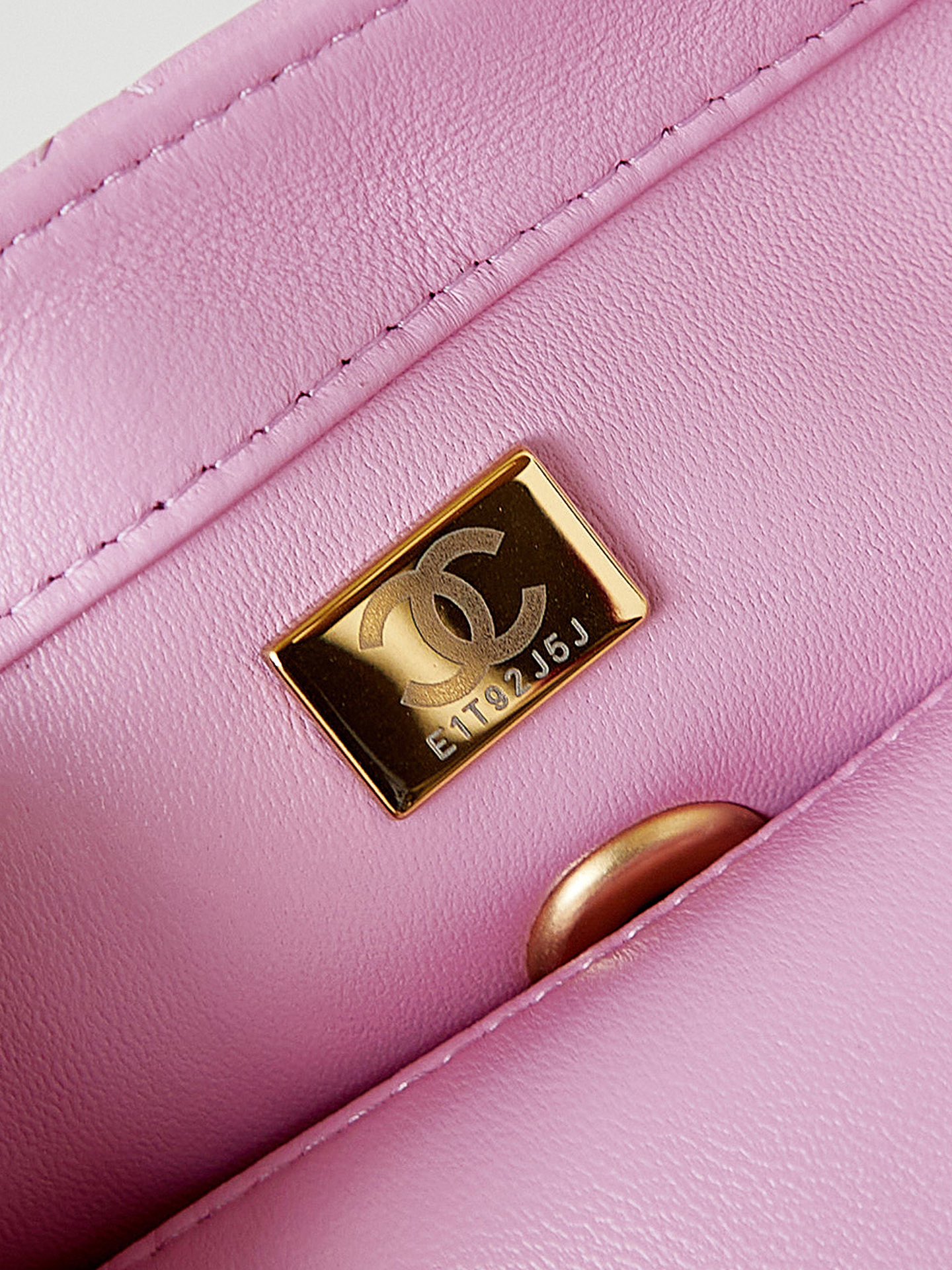 Bagsaaa Ch**el Mini Flap Bag Lambskin & Wenge Wood Pink AS4165 - 11 × 18 × 7 cm